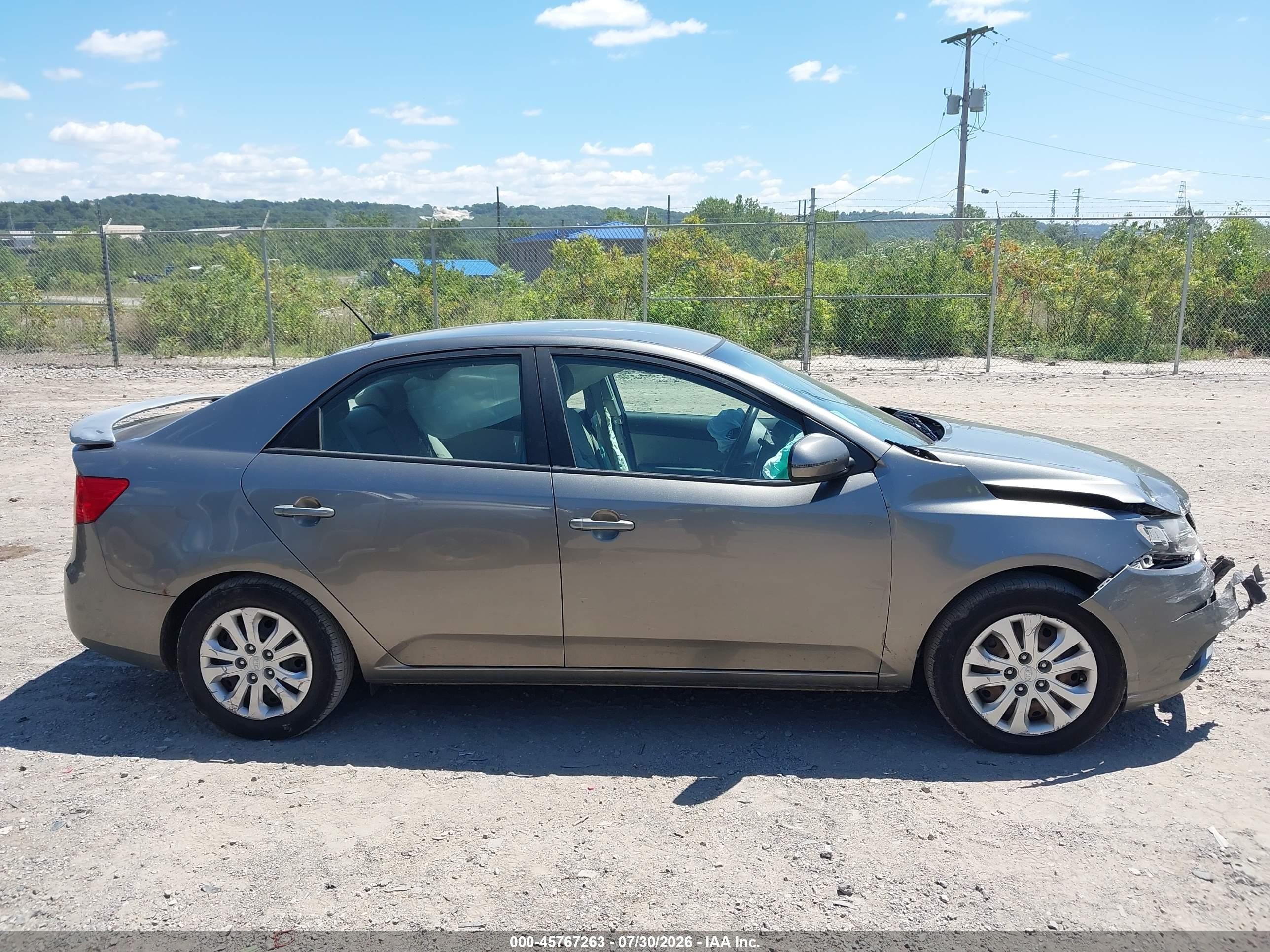 2011 Kia Forte Ex Серый vin: KNAFU4A23B5355916