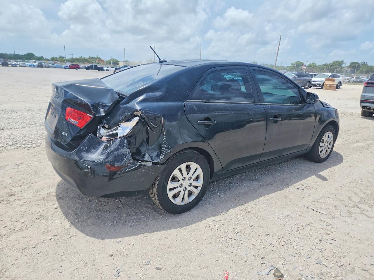 2011 Kia Forte Ex Black vin: KNAFU4A23B5409148