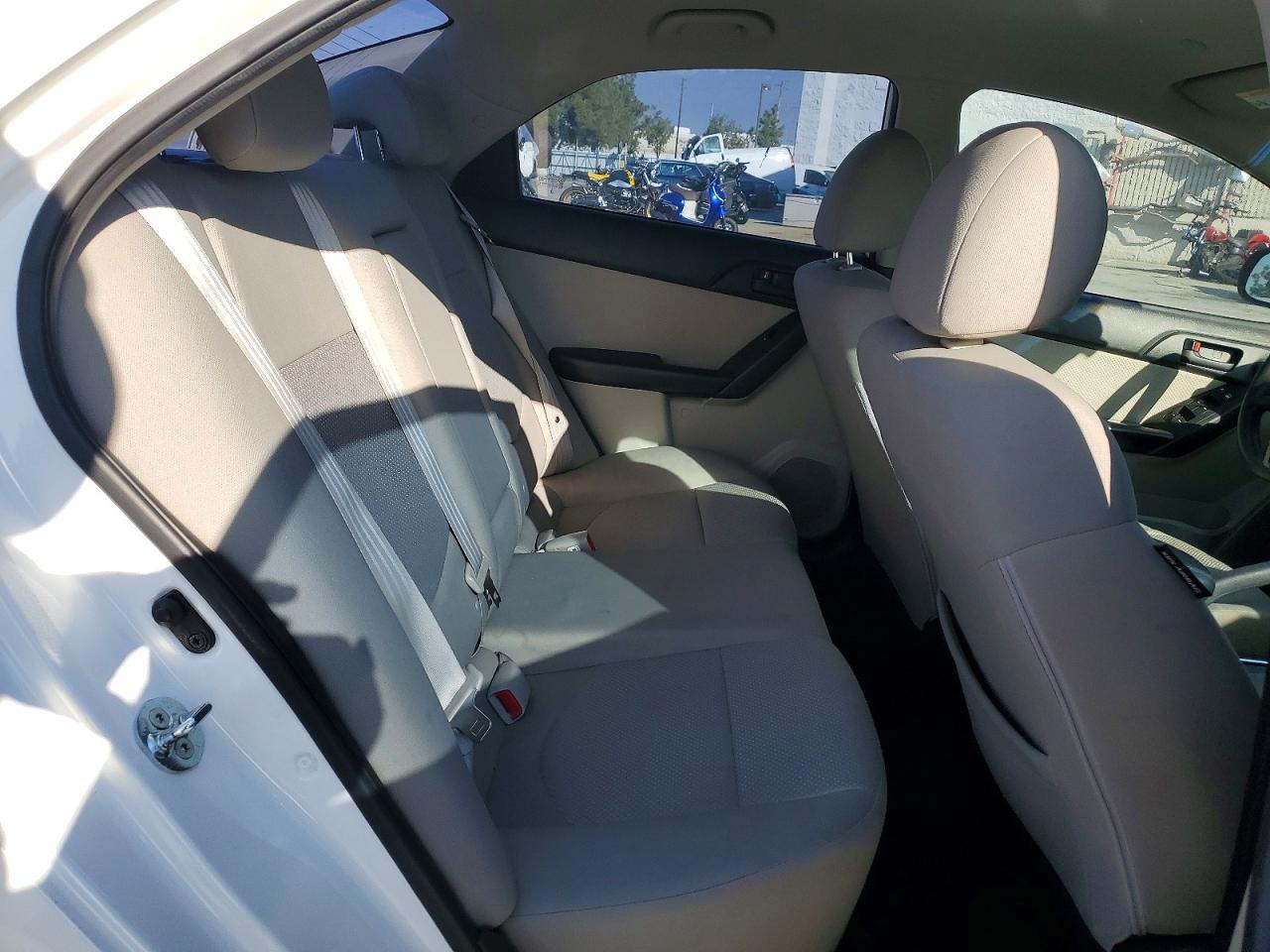 2011 Kia Forte Ex Белый vin: KNAFU4A23B5413832