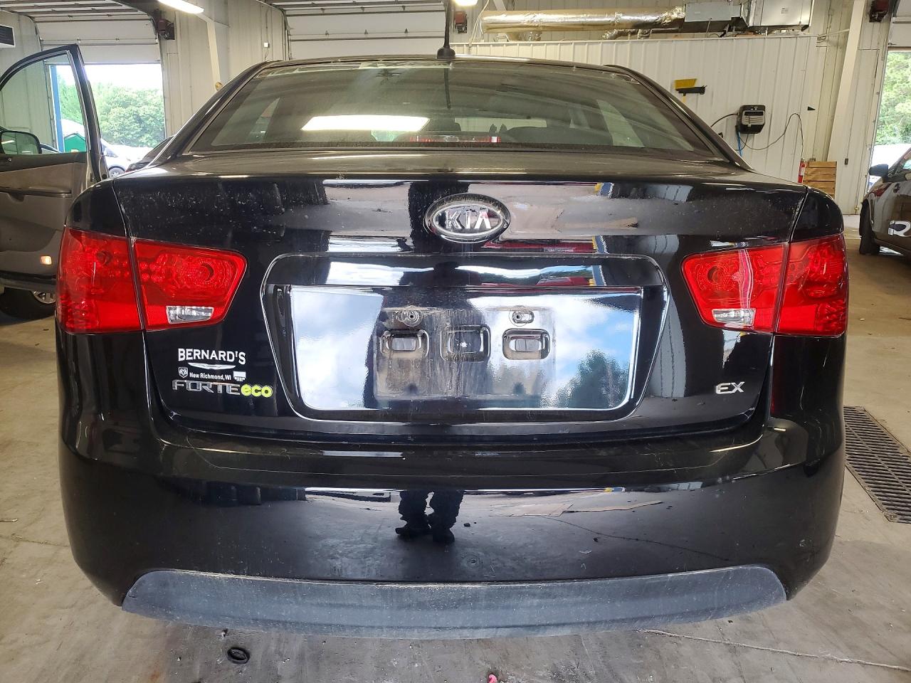 2013 Kia Forte Black vin: KNAFU4A23C5609707
