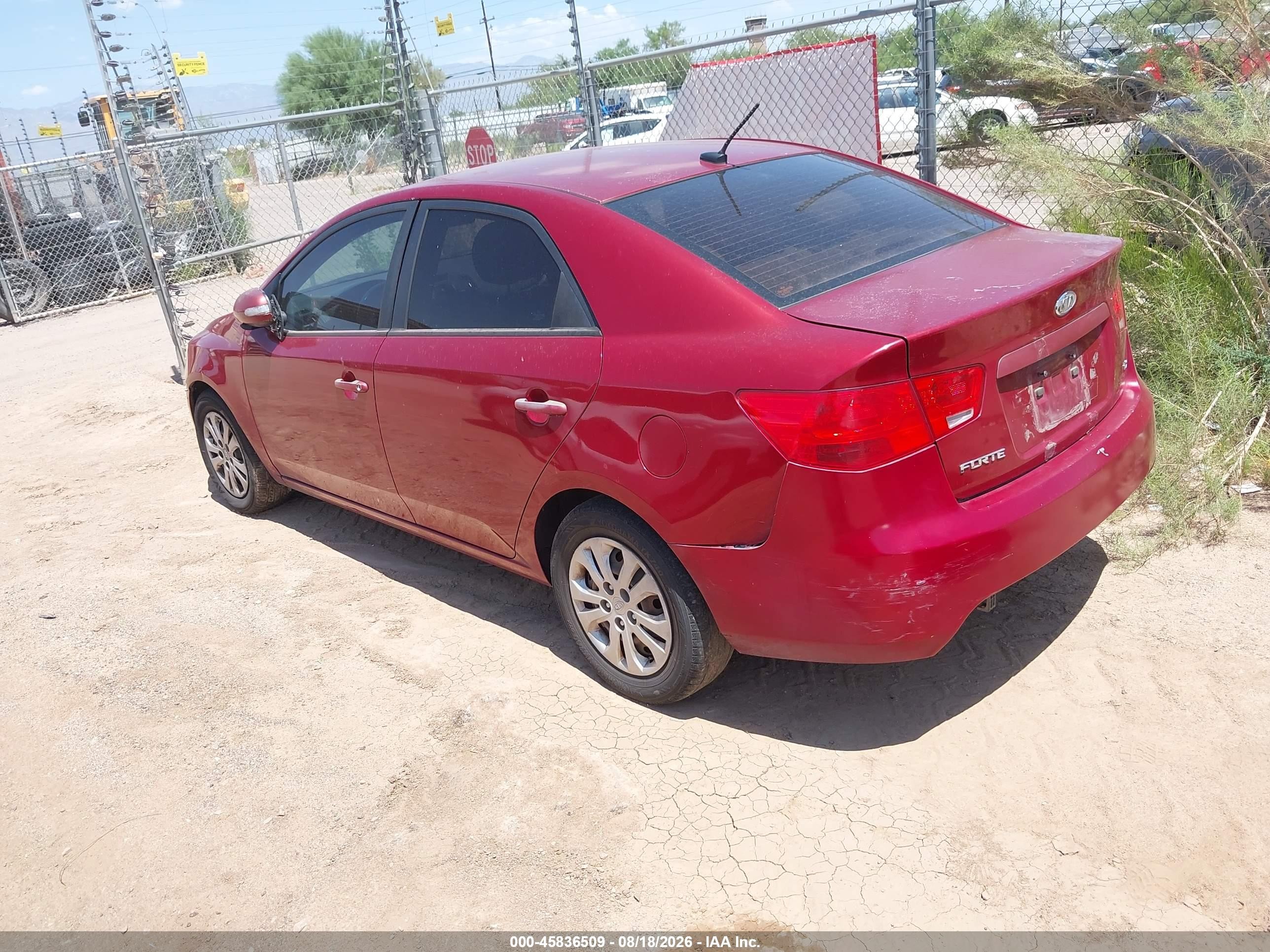 2010 Kia Forte Ex Red vin: KNAFU4A24A5115675