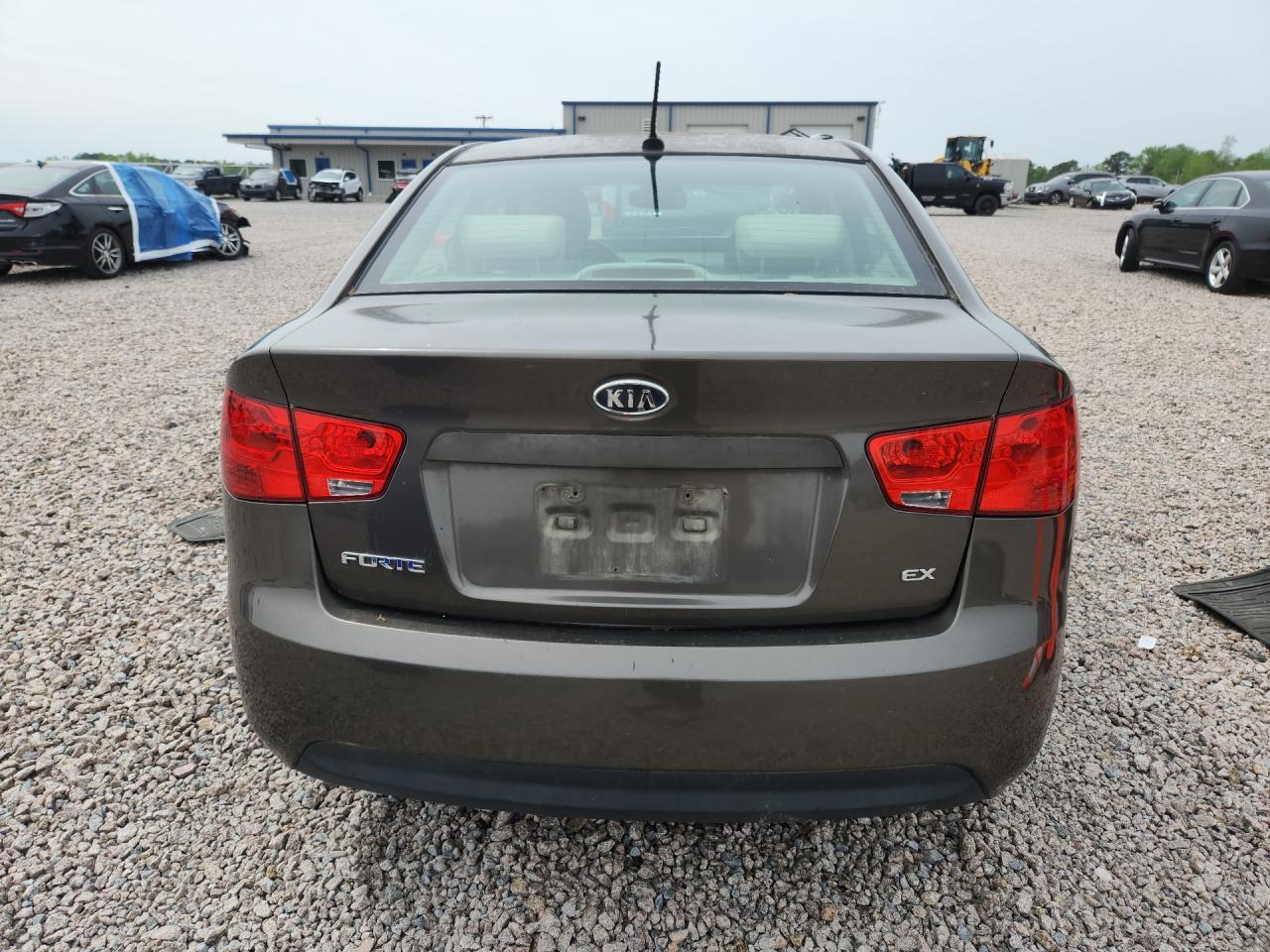 2010 Kia Forte Коричневый vin: KNAFU4A24A5307159
