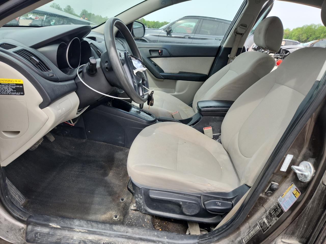 2010 Kia Forte Коричневый vin: KNAFU4A24A5307159