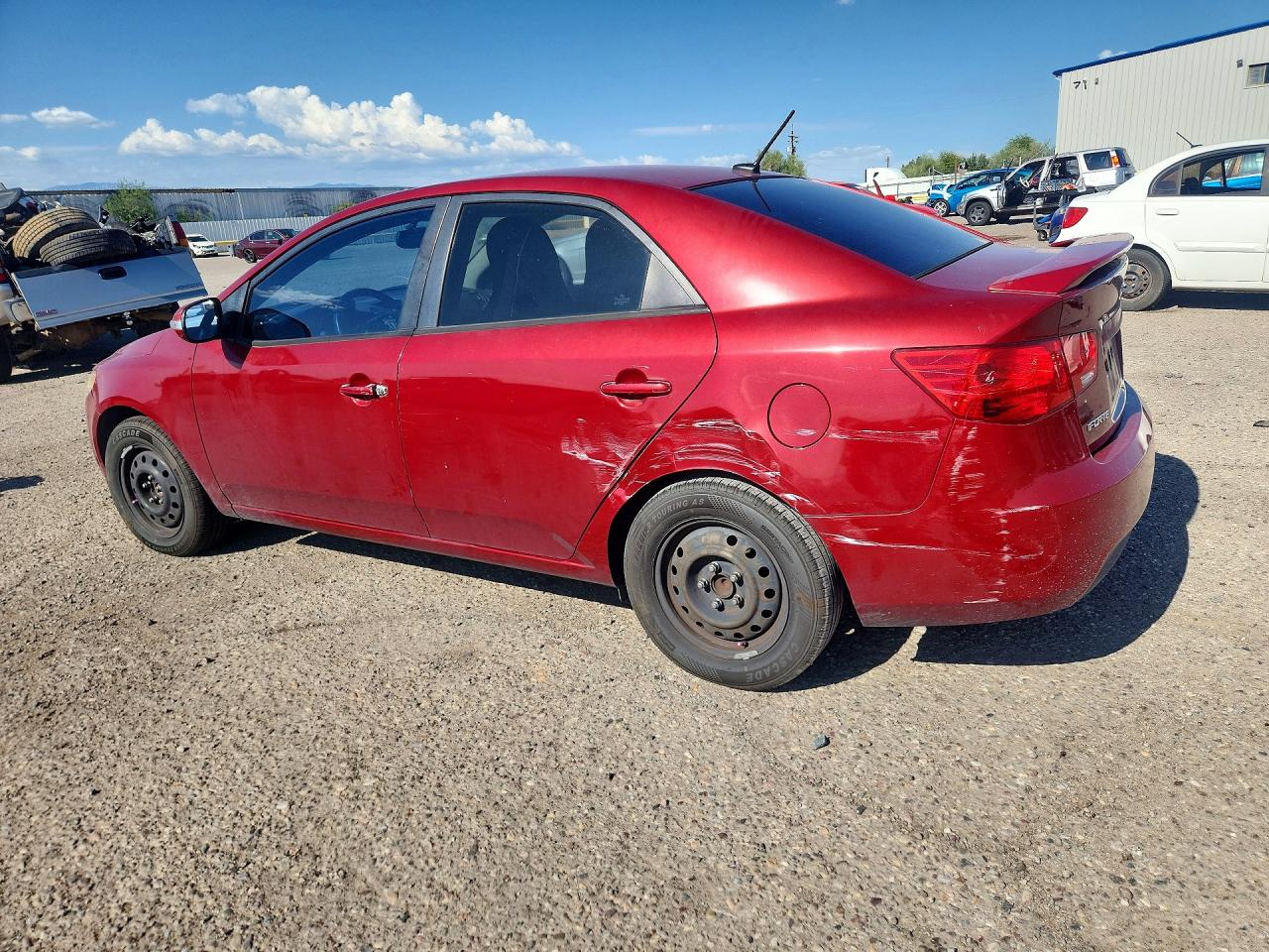 2010 Kia Forte Ex Red vin: KNAFU4A24A5310367