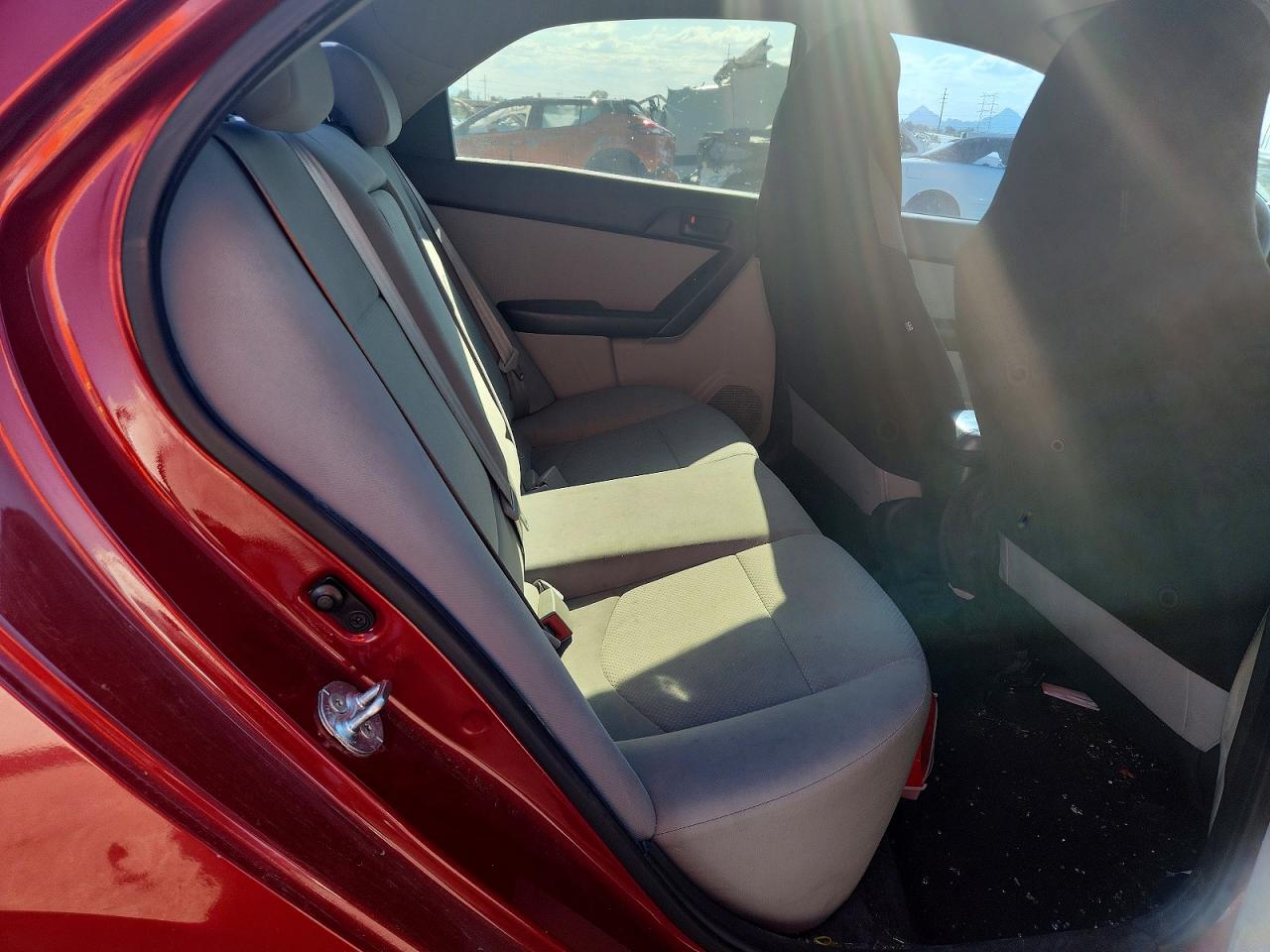 2010 Kia Forte Ex Red vin: KNAFU4A24A5310367