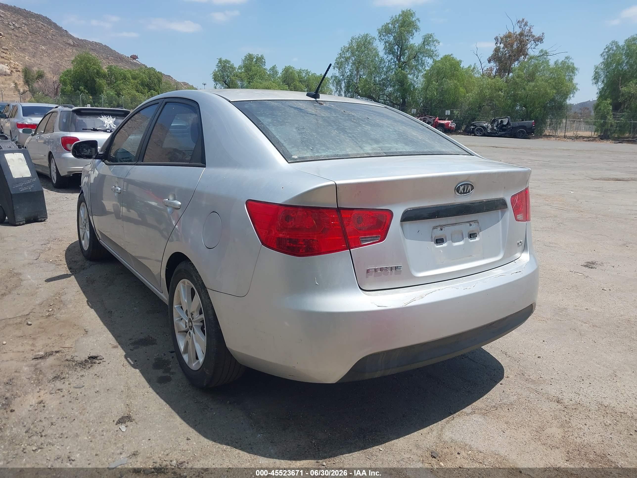 2011 Kia Forte Ex Silver vin: KNAFU4A24B5425973