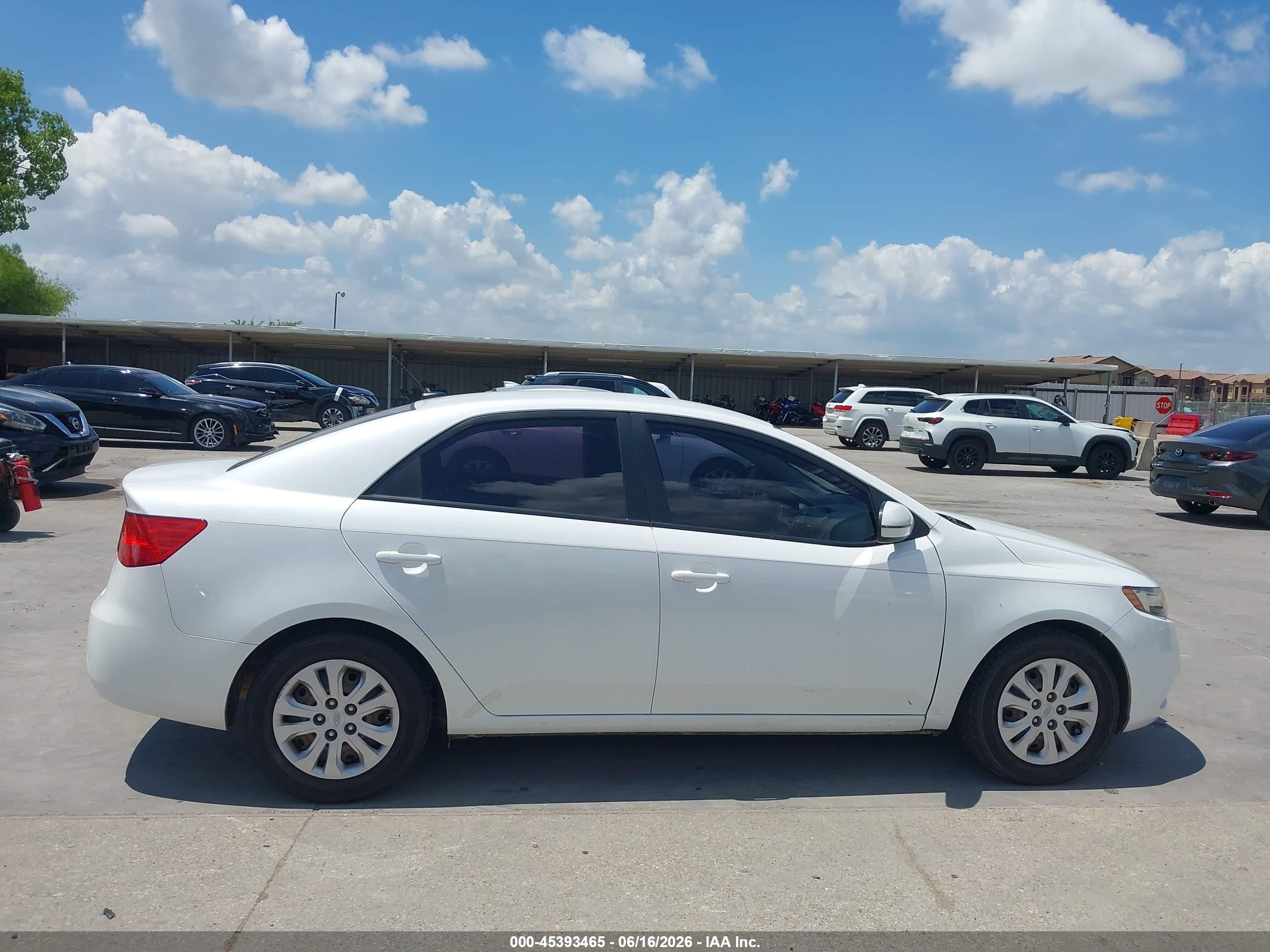 2011 Kia Forte Ex White vin: KNAFU4A24B5435273