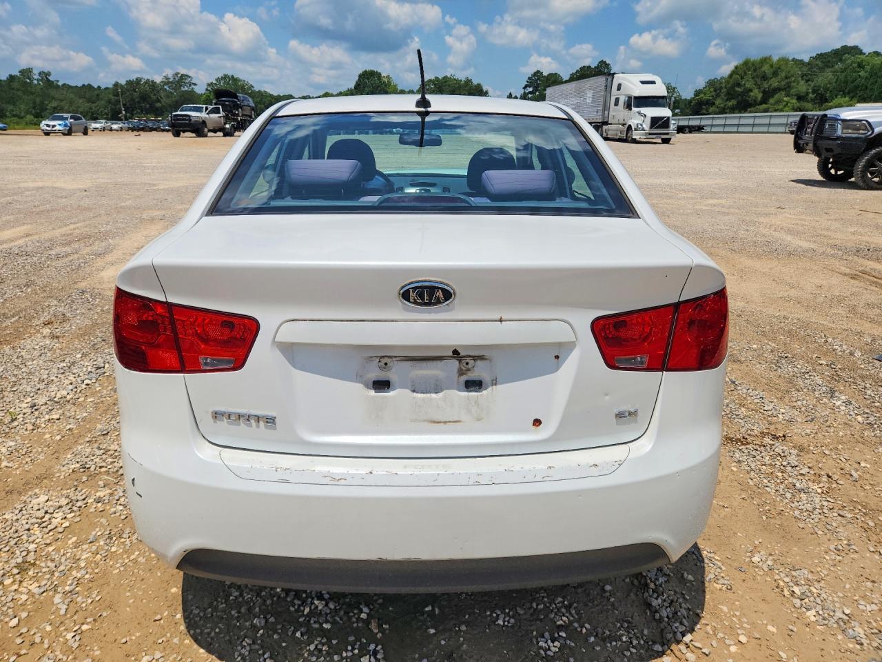 2013 Kia Forte Ex White vin: KNAFU4A24D5723913
