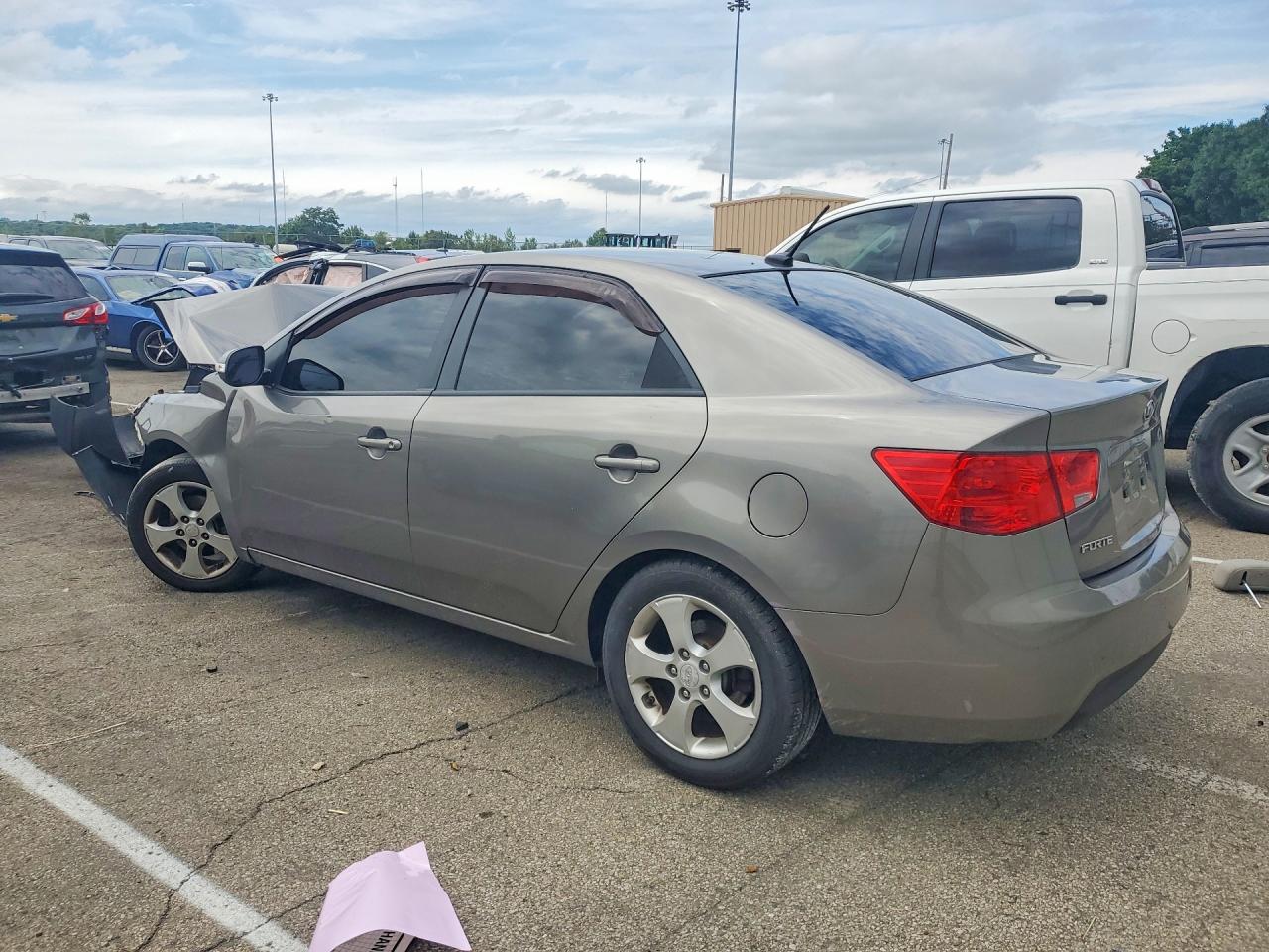 2010 Kia Forte Ex Gray vin: KNAFU4A26A5110056