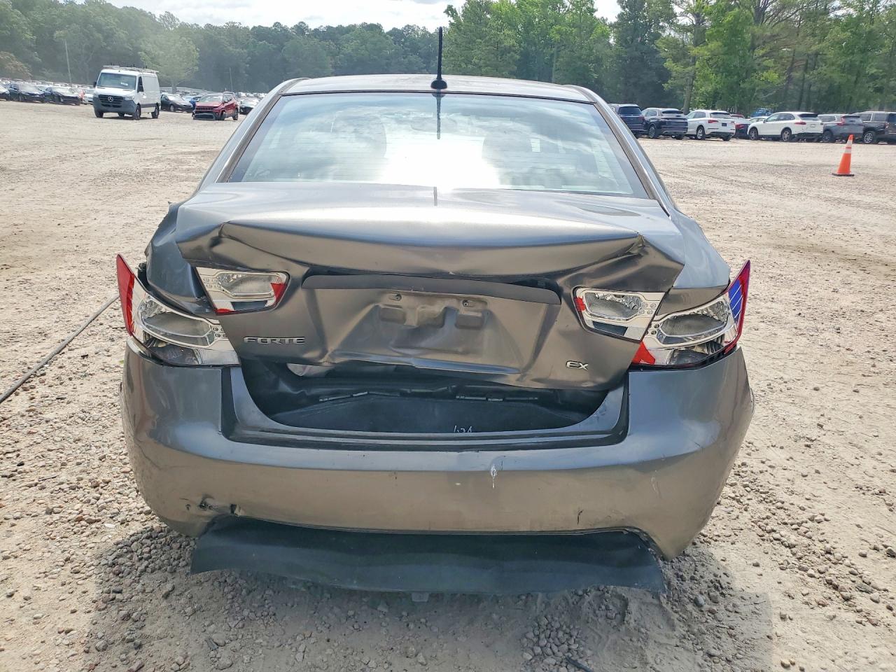 2011 Kia Forte Ex Gray vin: KNAFU4A26B5385461