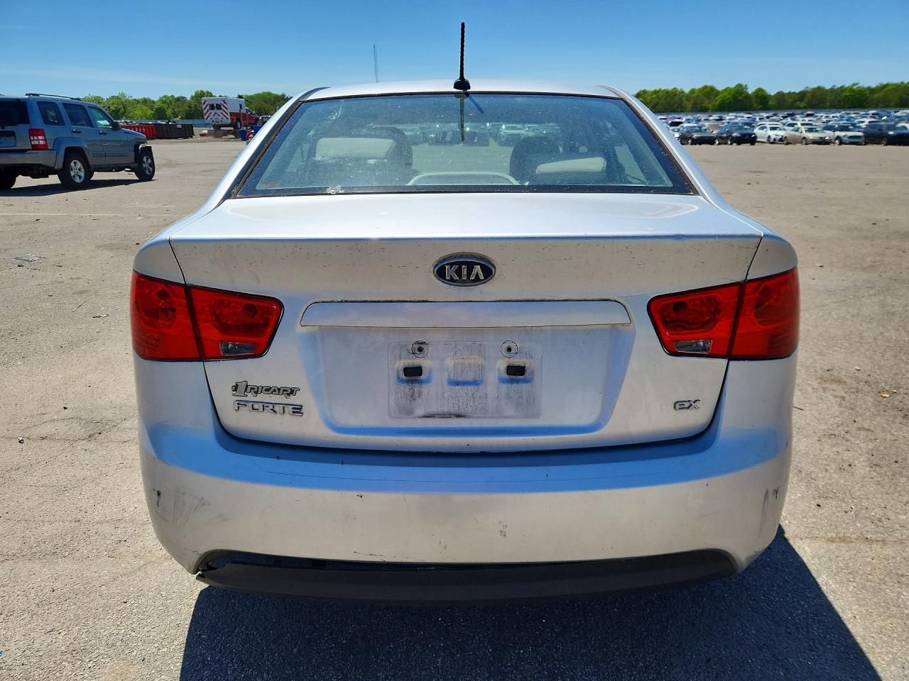 2012 Kia Forte Gray vin: KNAFU4A26C5494049