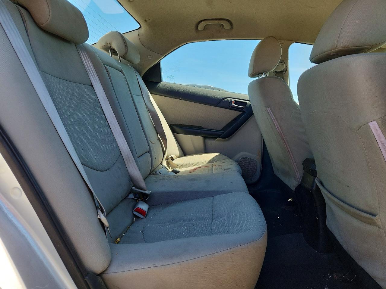 2012 Kia Forte Gray vin: KNAFU4A26C5494049