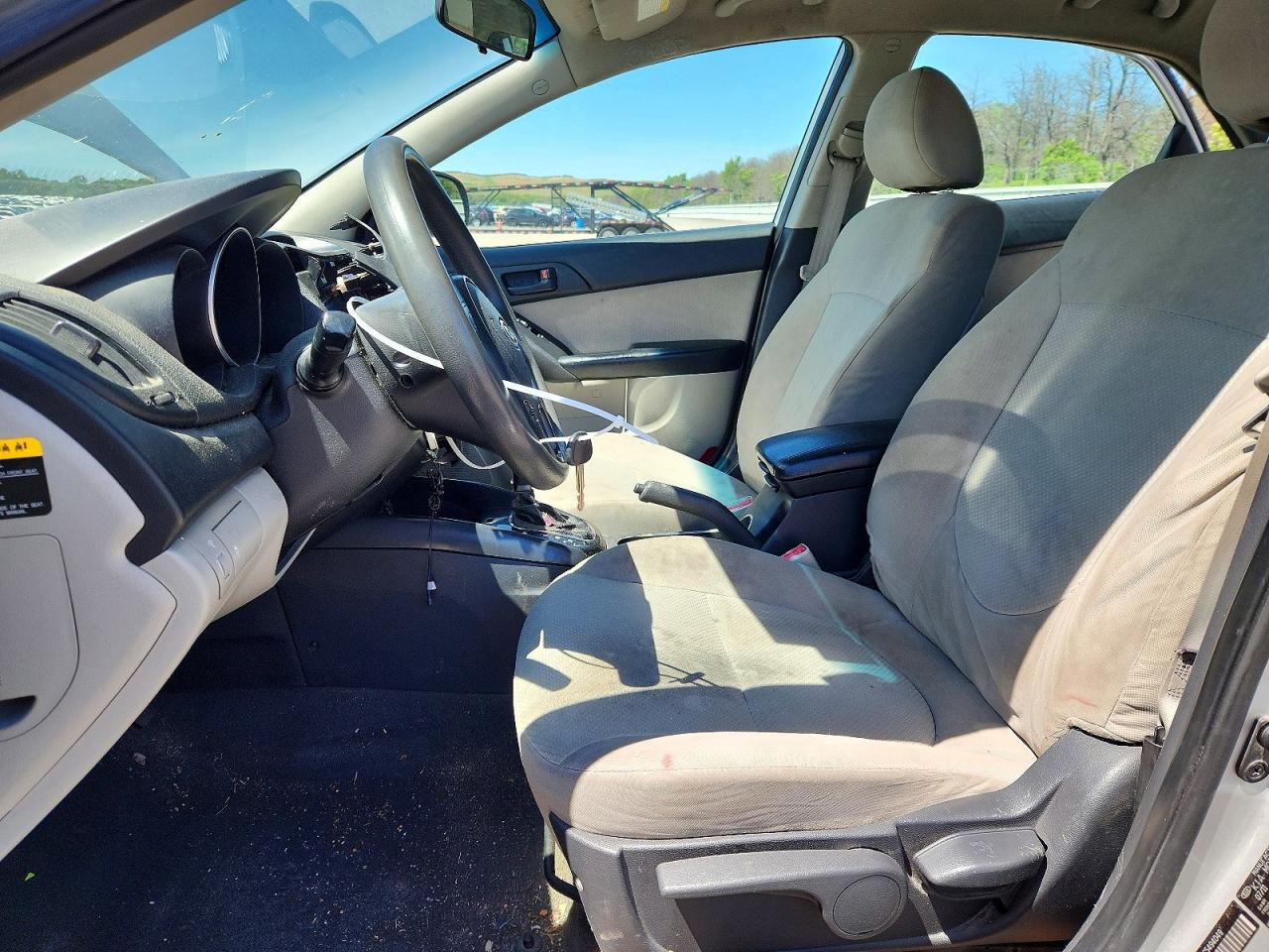 2012 Kia Forte Gray vin: KNAFU4A26C5494049