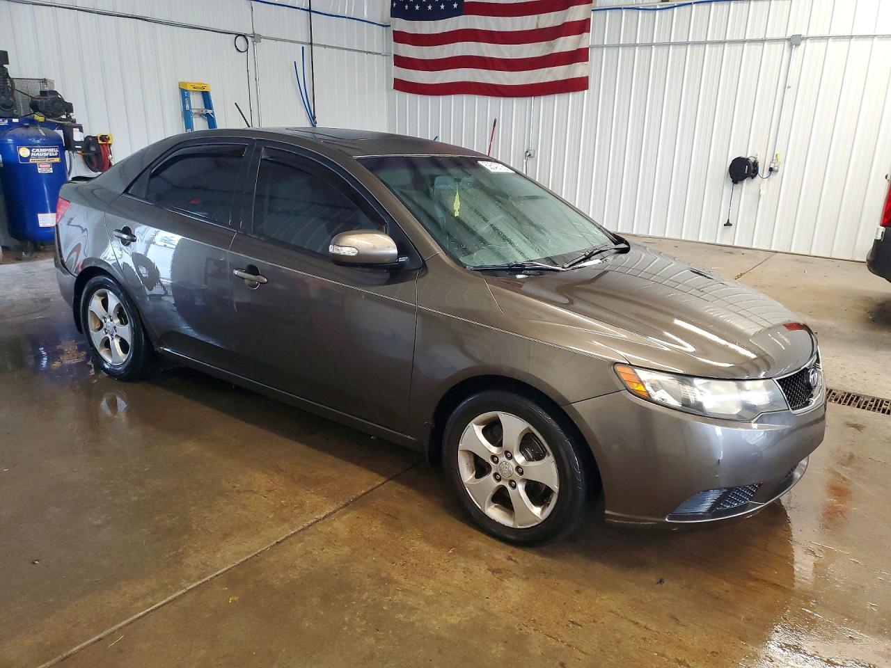 2010 Kia Forte Ex Brown vin: KNAFU4A27A5120711