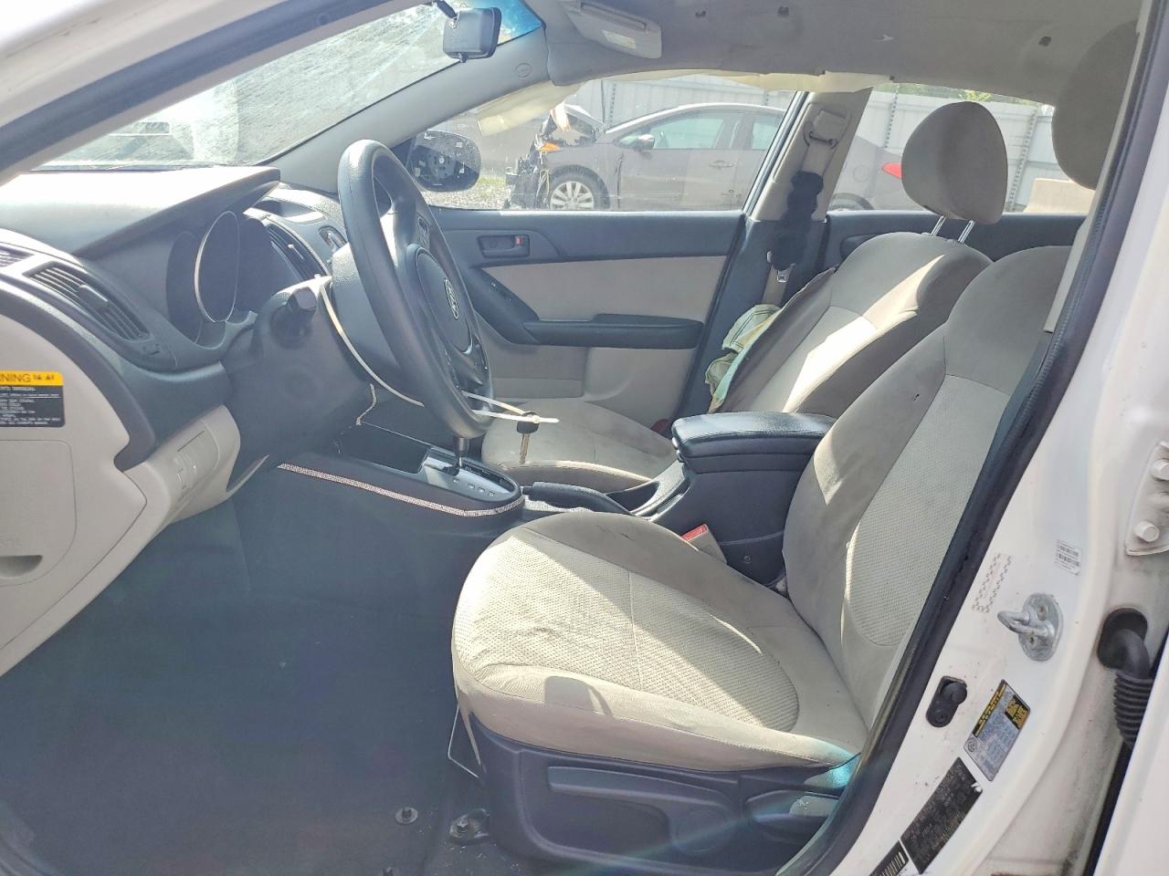 2010 Kia Forte Ex White vin: KNAFU4A27A5856645