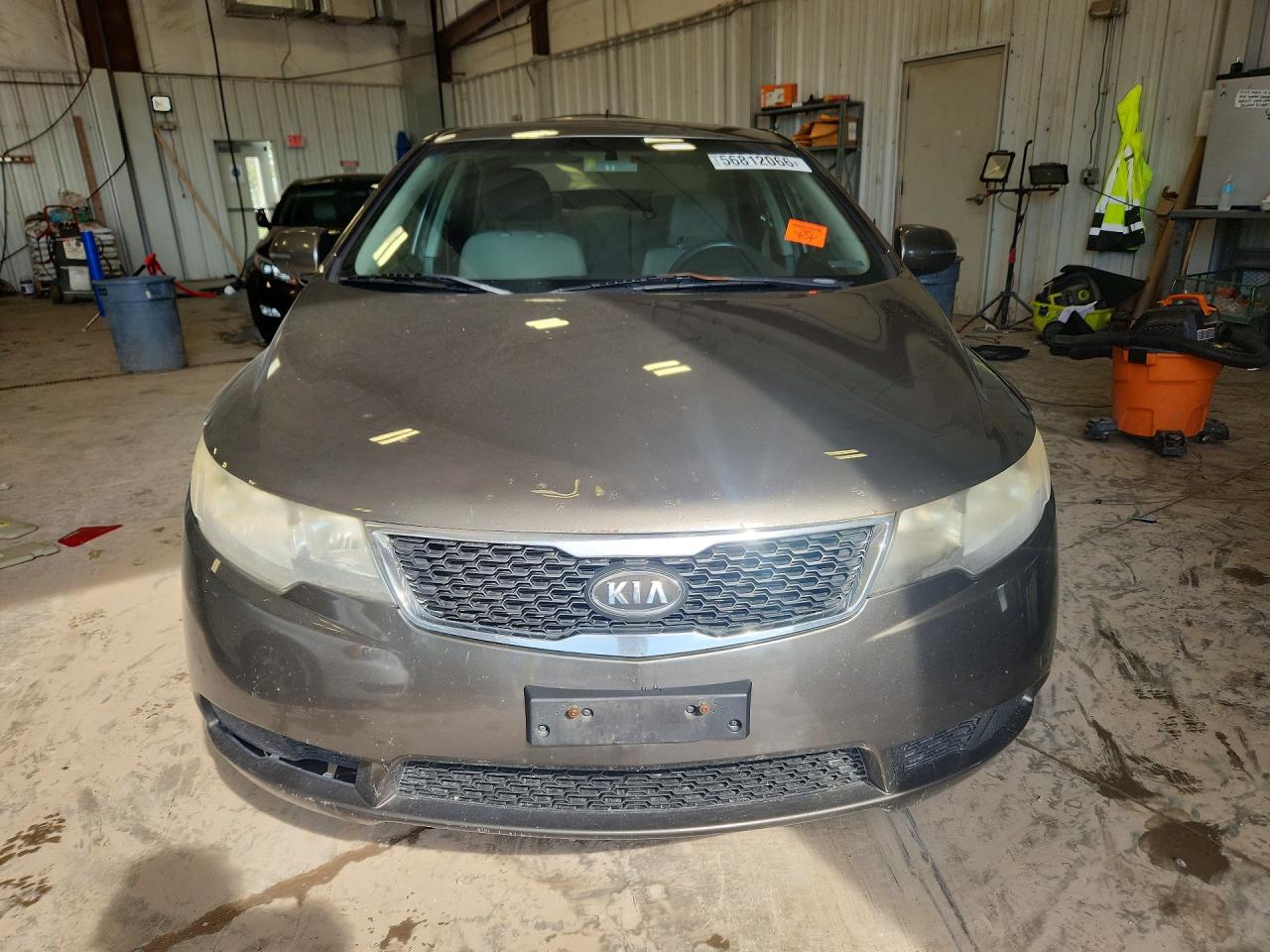 2011 Kia Forte Ex Tan vin: KNAFU4A27B5889257