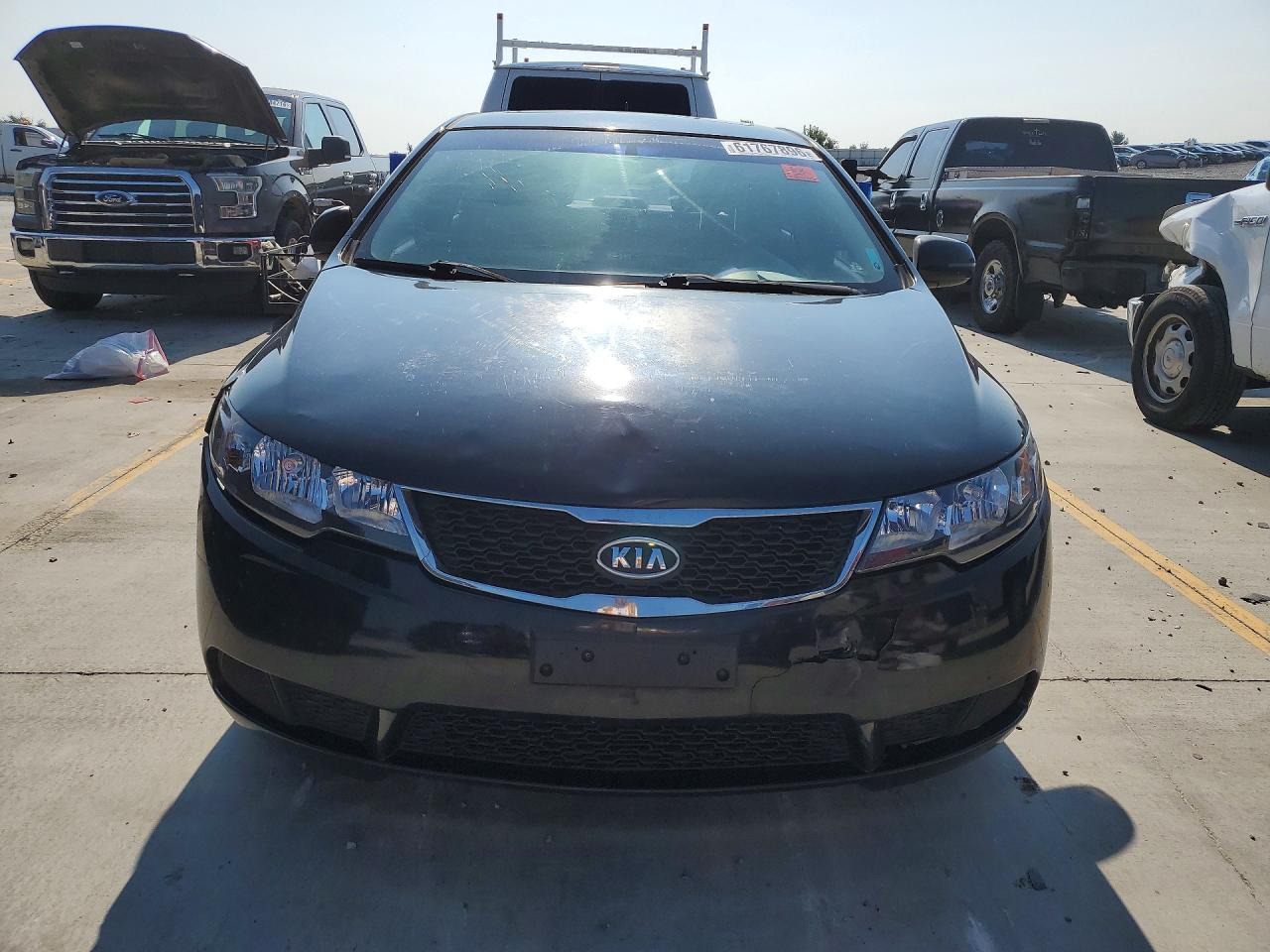 2012 Kia Forte Black vin: KNAFU4A27C5561936