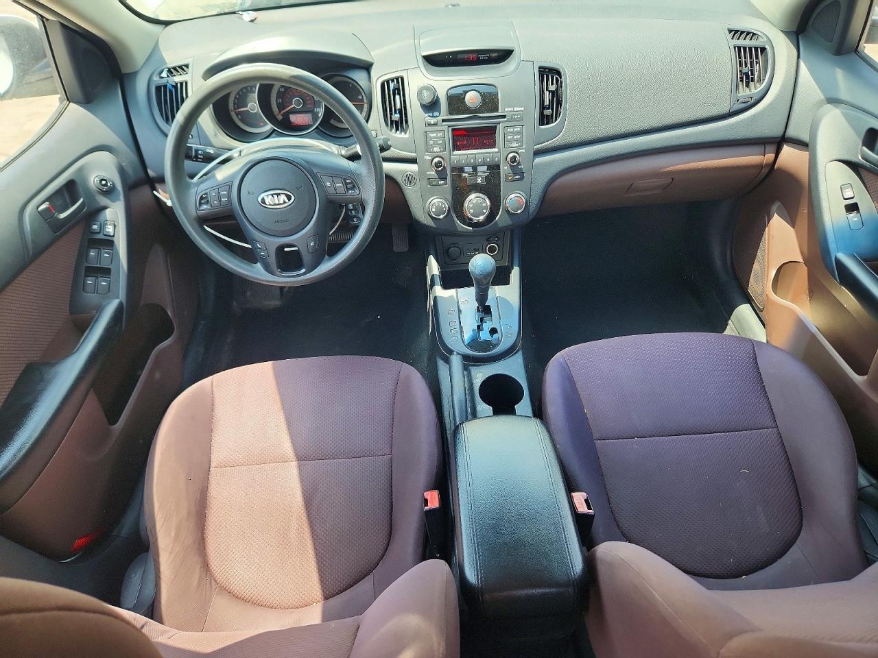2010 Kia Forte Ex Белый vin: KNAFU4A28A5810581