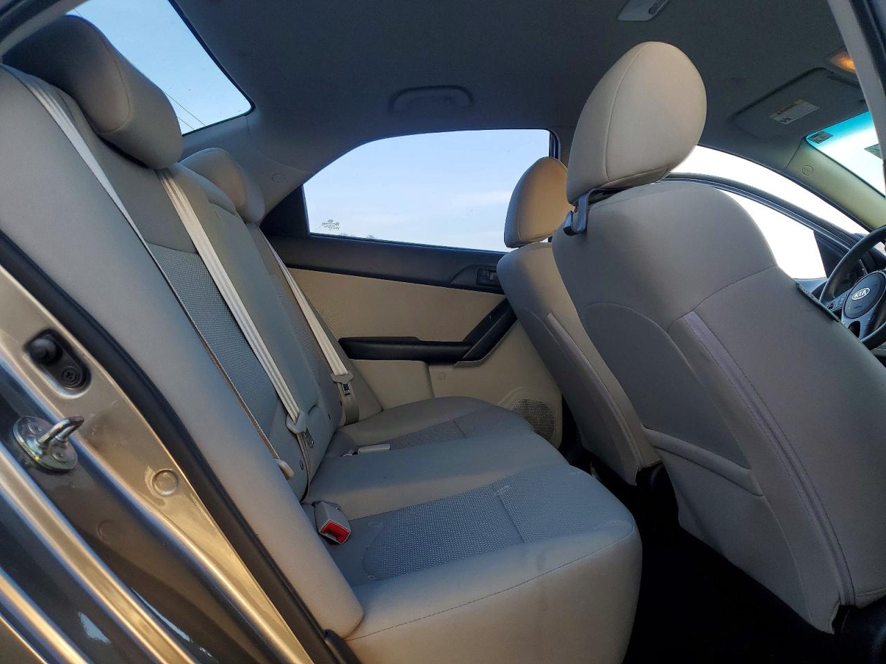 2010 Kia Forte Ex Серебряный vin: KNAFU4A28A5850255