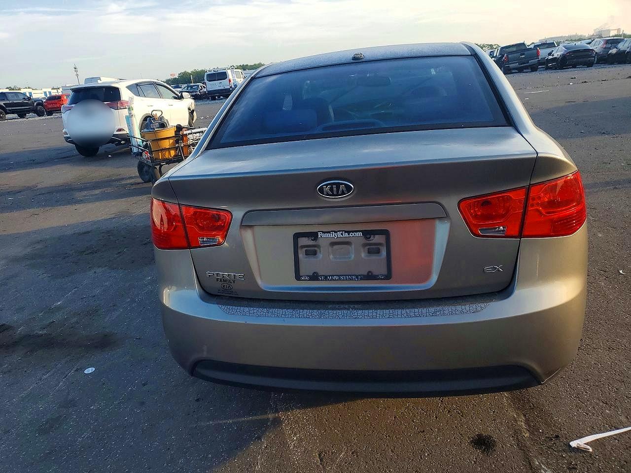 2010 Kia Forte Ex Серебряный vin: KNAFU4A28A5850255