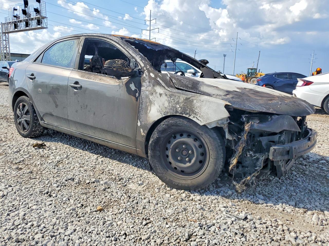 2011 Kia Forte Ex Золотой vin: KNAFU4A28B5425328