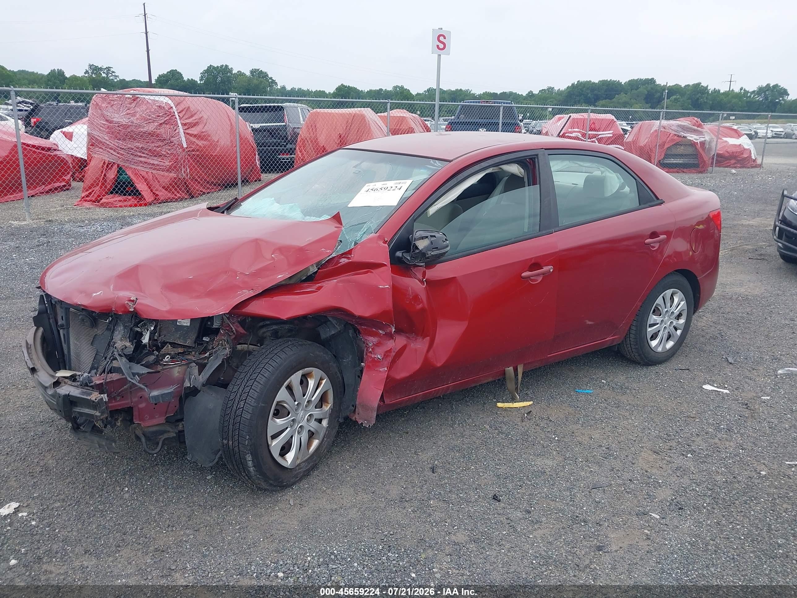 2011 Kia Forte Ex Red vin: KNAFU4A28B5890949