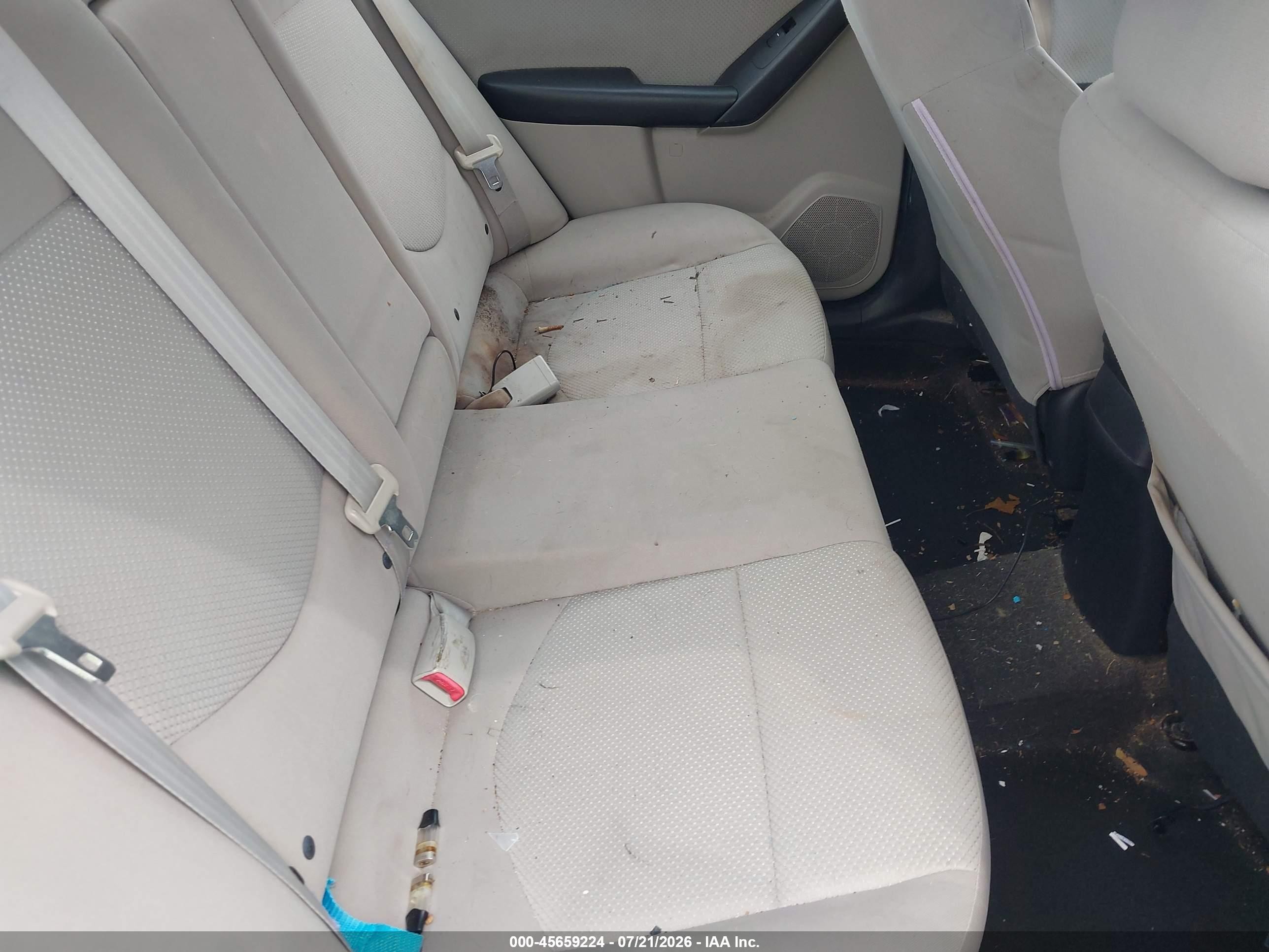 2011 Kia Forte Ex Red vin: KNAFU4A28B5890949
