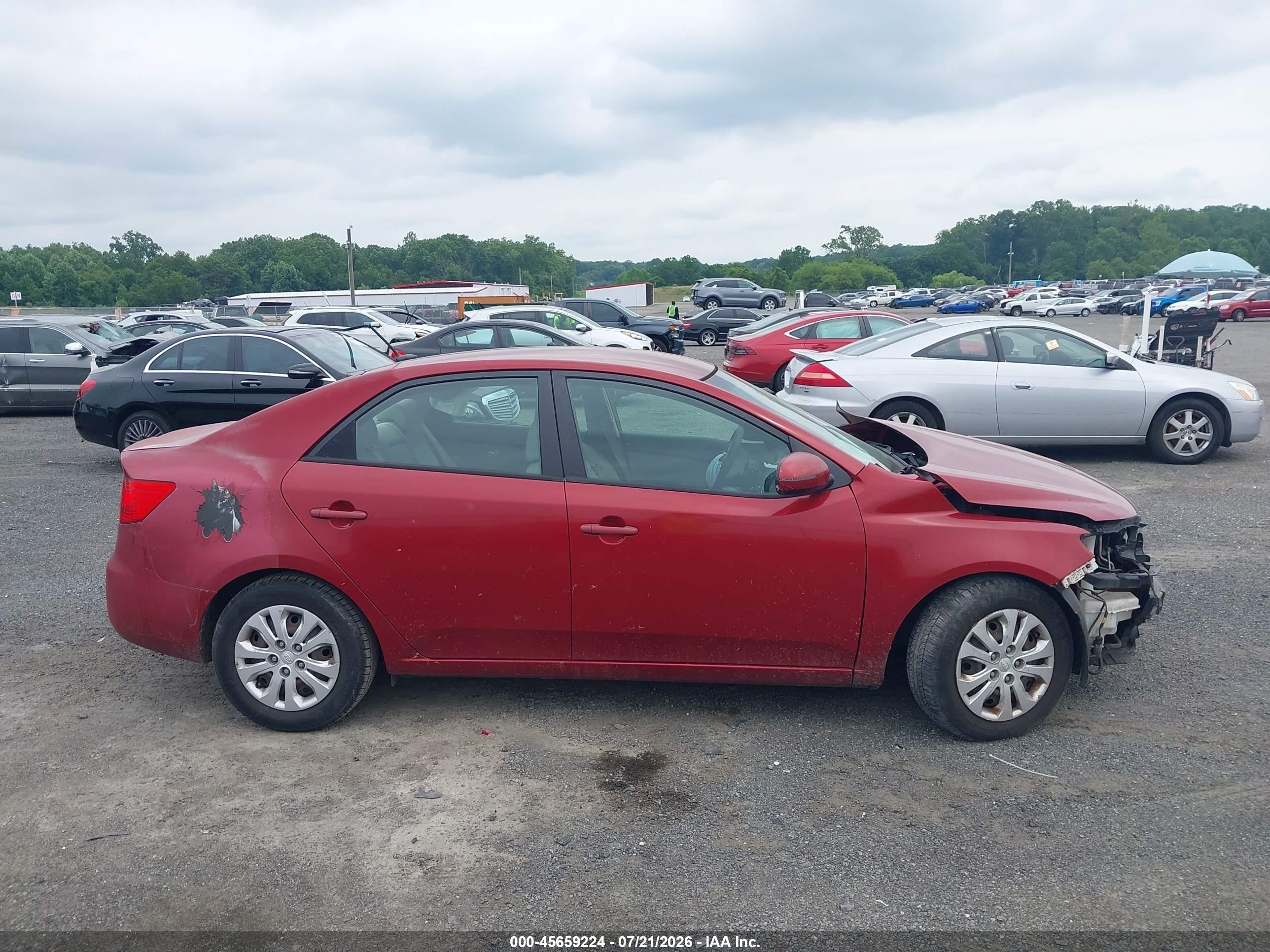 2011 Kia Forte Ex Red vin: KNAFU4A28B5890949