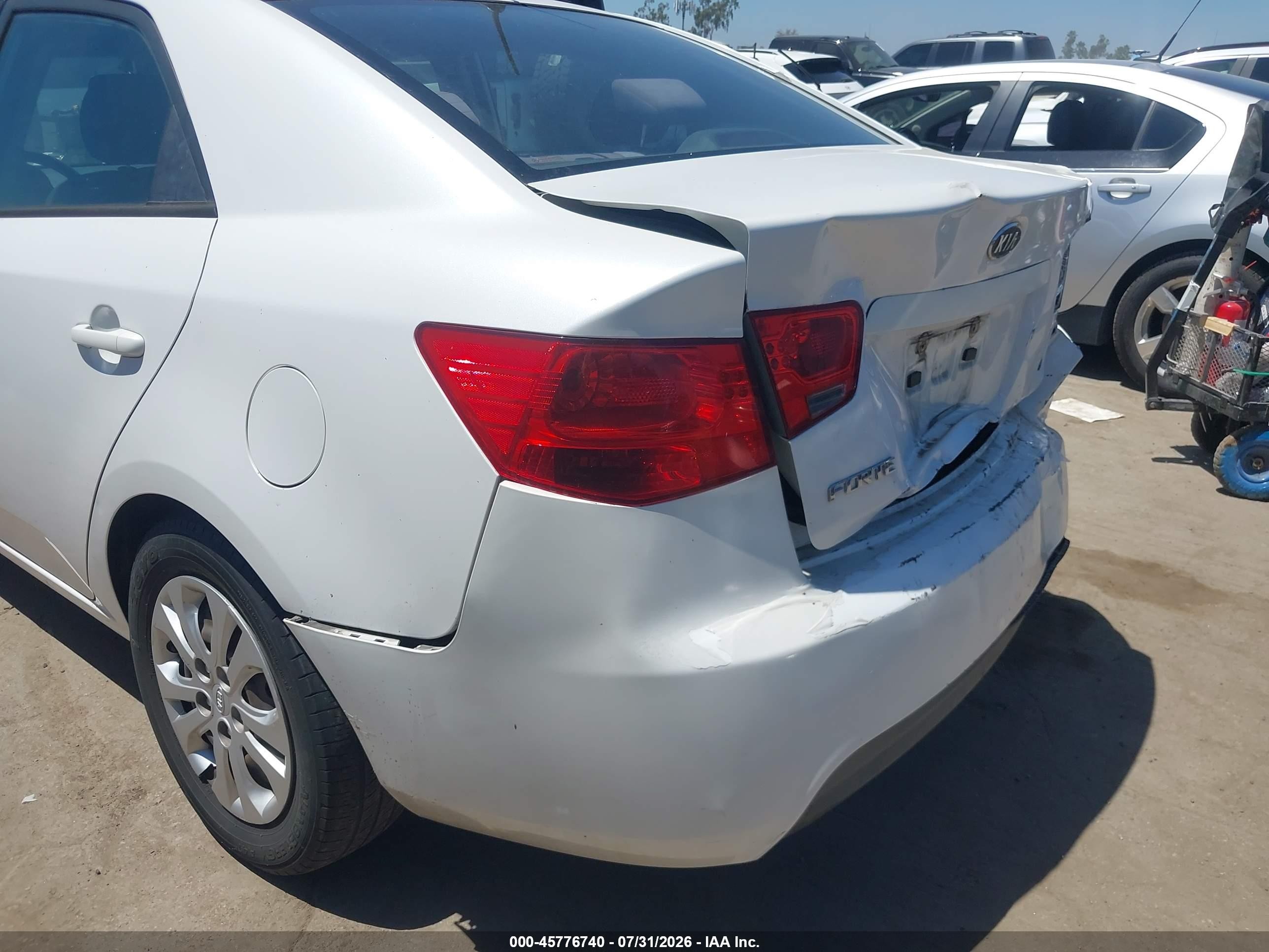 2012 Kia Forte Ex White vin: KNAFU4A28C5510087