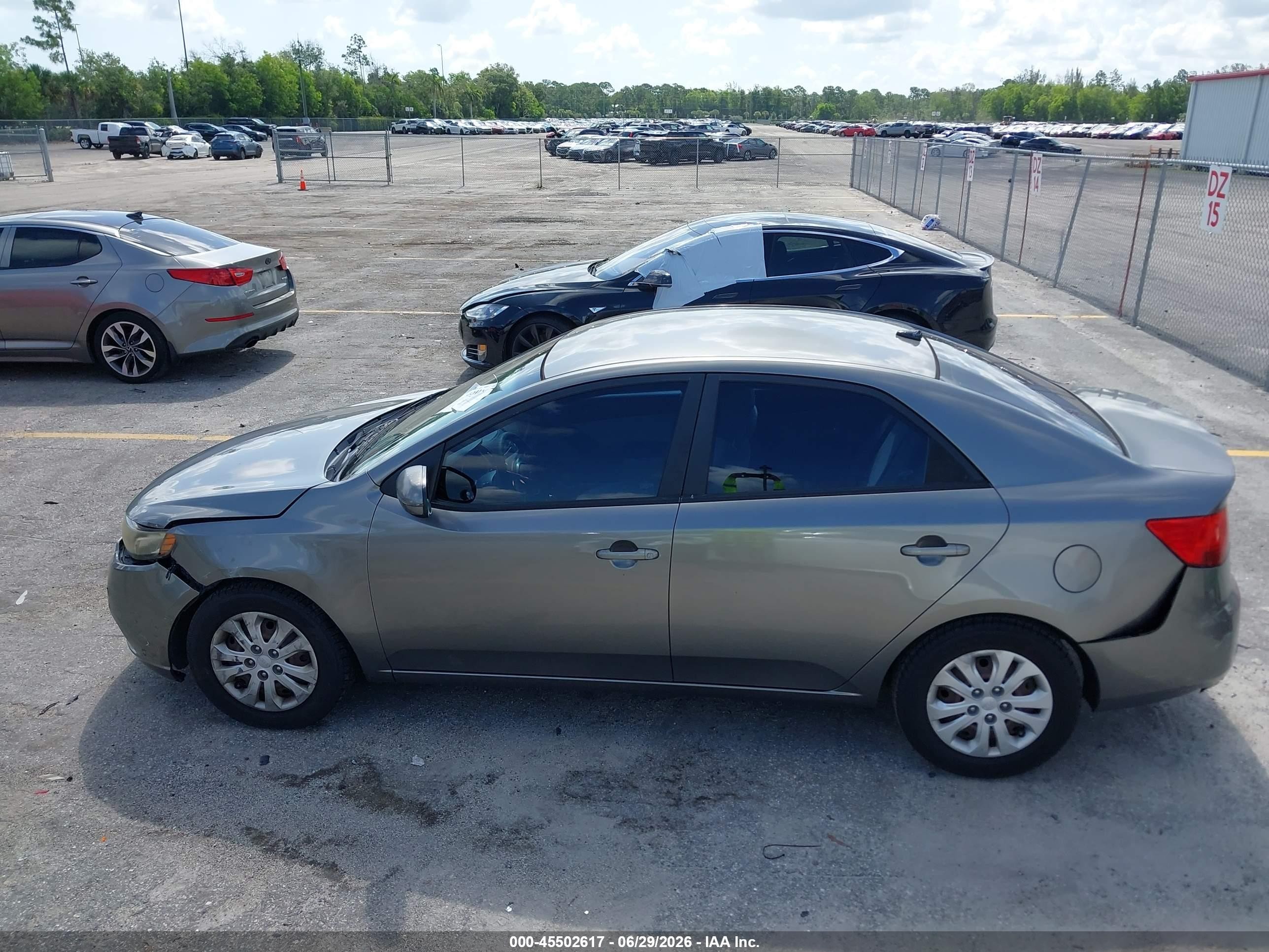 2012 Kia Forte Ex Серый vin: KNAFU4A28C5570581