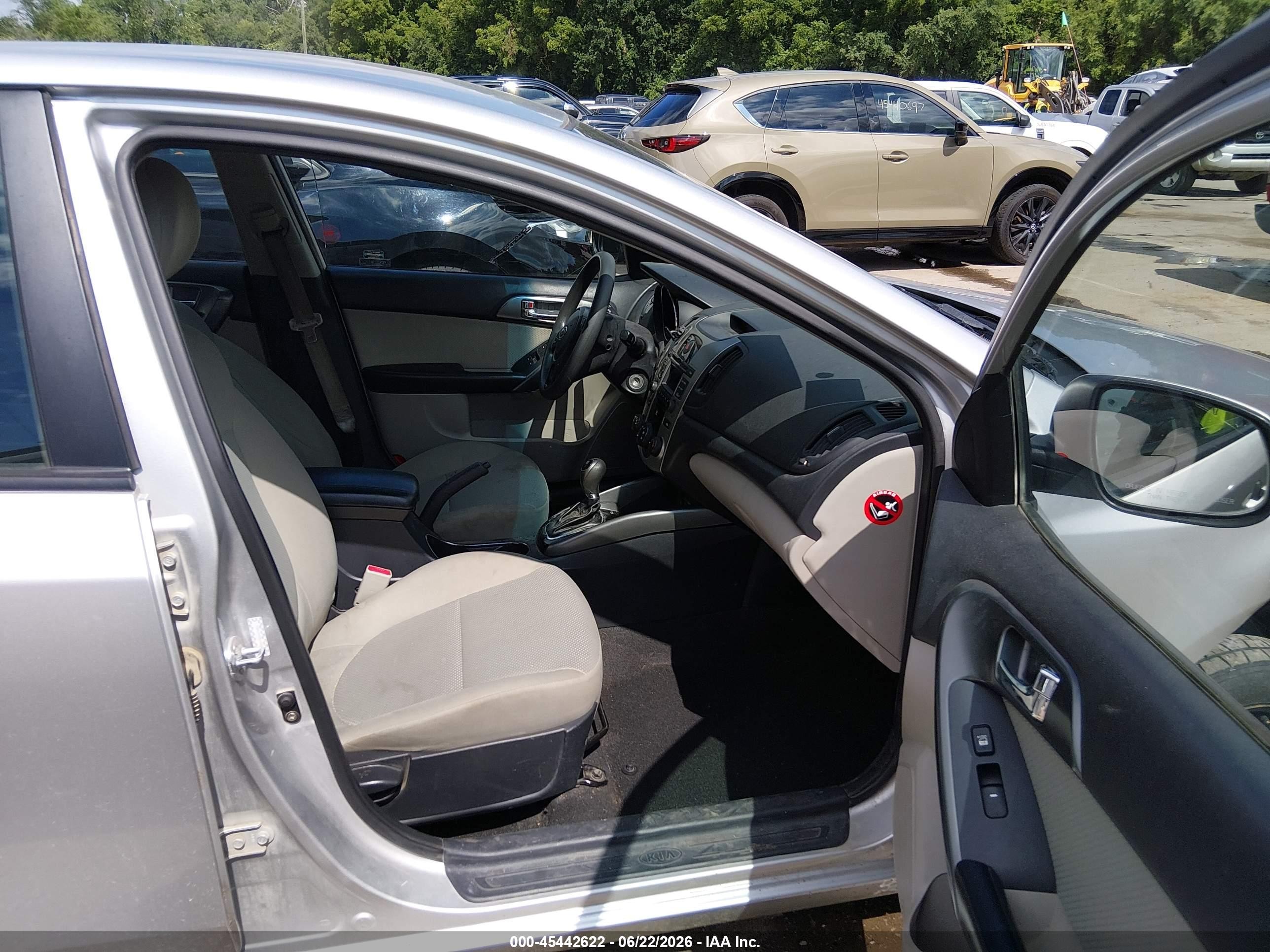 2013 Kia Forte Ex Silver vin: KNAFU4A28D5646267