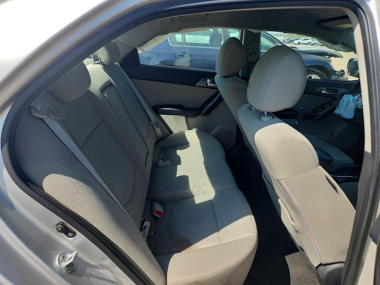 2013 Kia Forte Ex Silver vin: KNAFU4A28D5733697