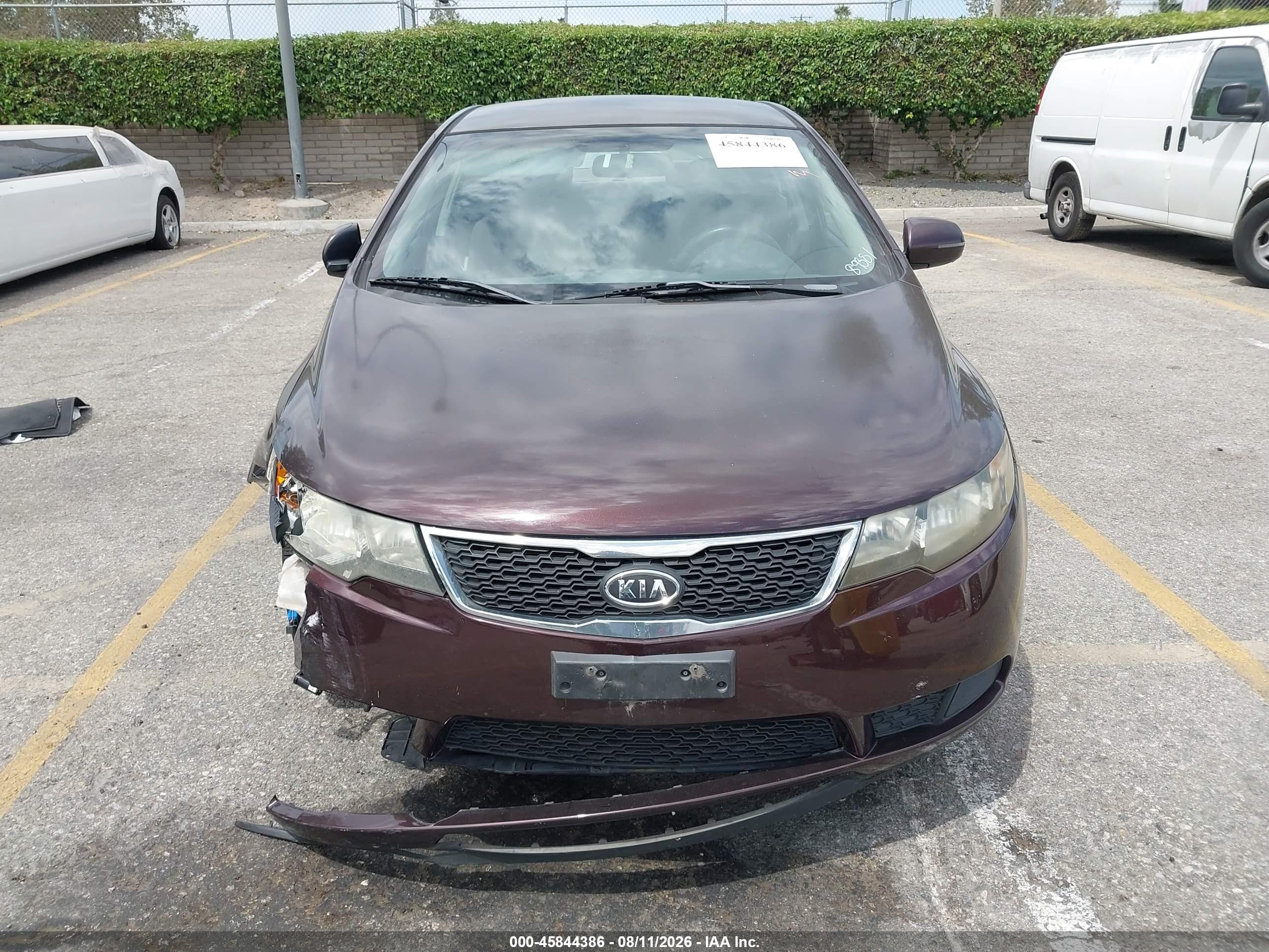 2011 Kia Forte Ex Burgundy vin: KNAFU4A29B5360585