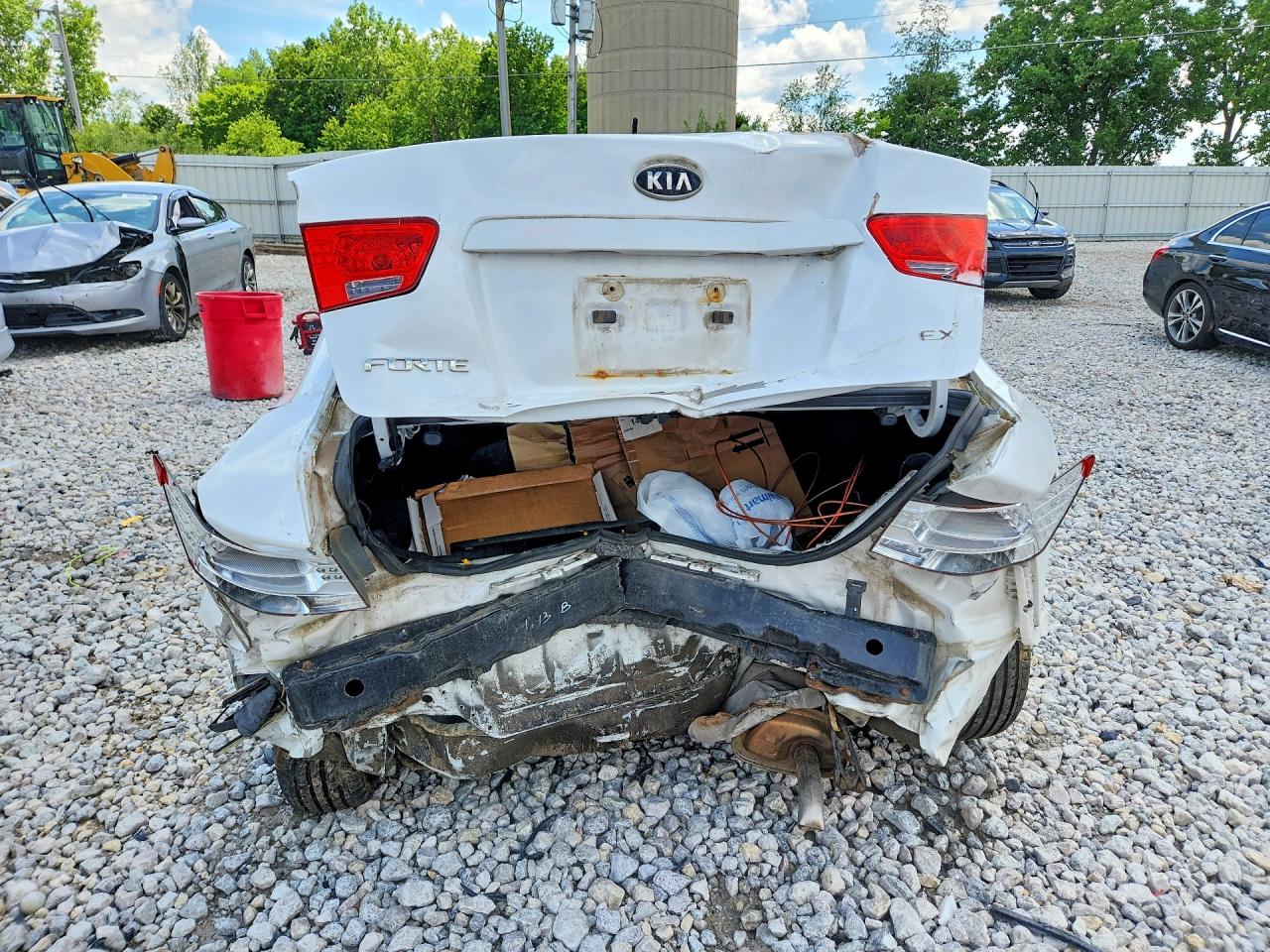2011 Kia Forte Ex White vin: KNAFU4A29B5394090