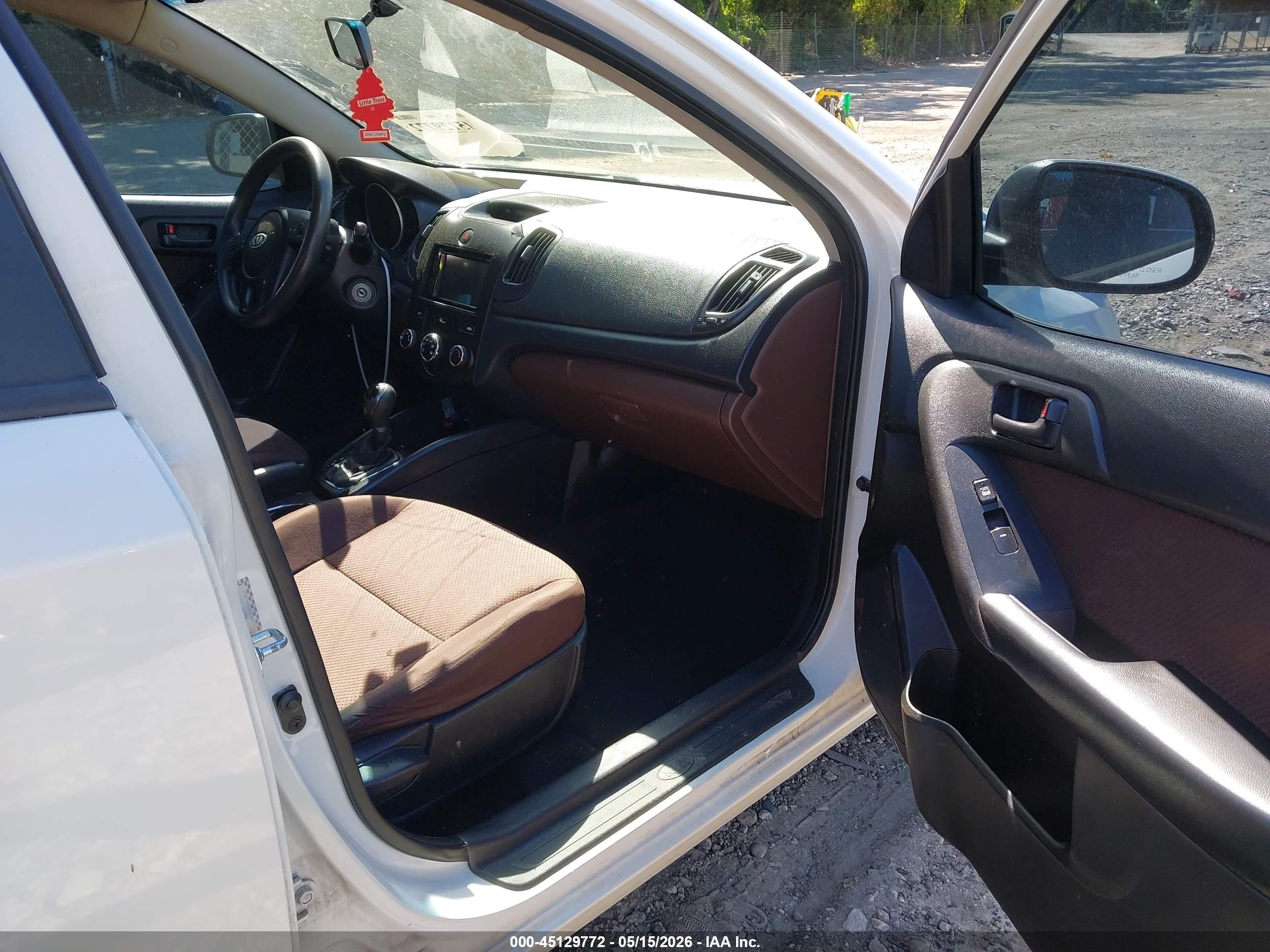 2011 Kia Forte Ex Белый vin: KNAFU4A29B5395871