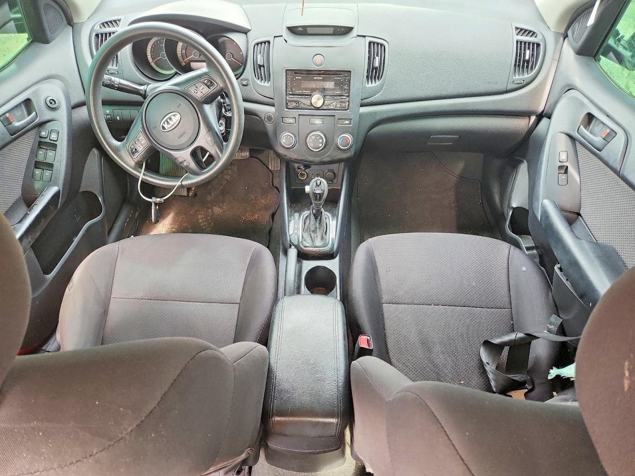 2012 Kia Forte Gray vin: KNAFU4A29C5558178