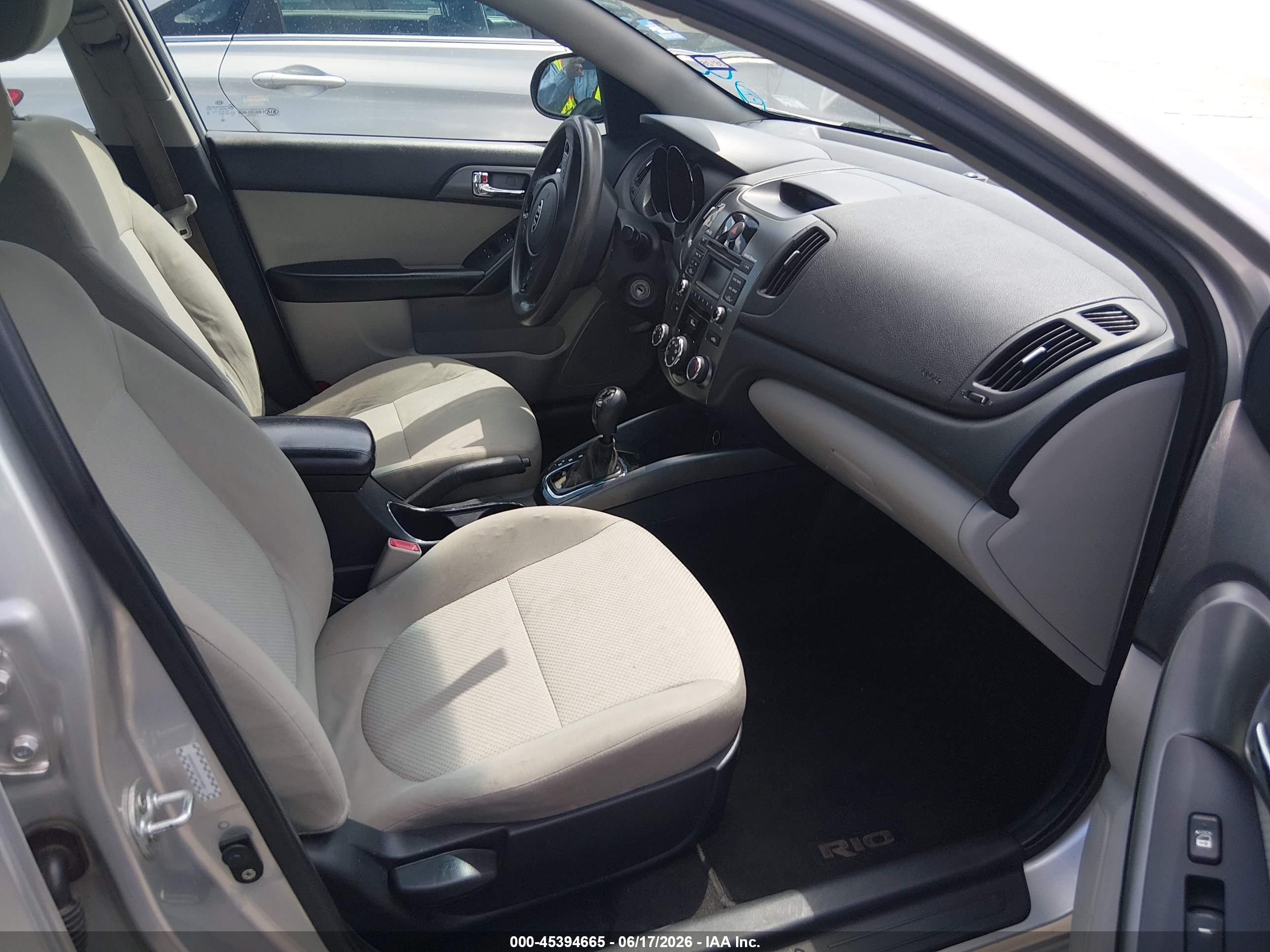 2013 Kia Forte Ex Silver vin: KNAFU4A29D5680945