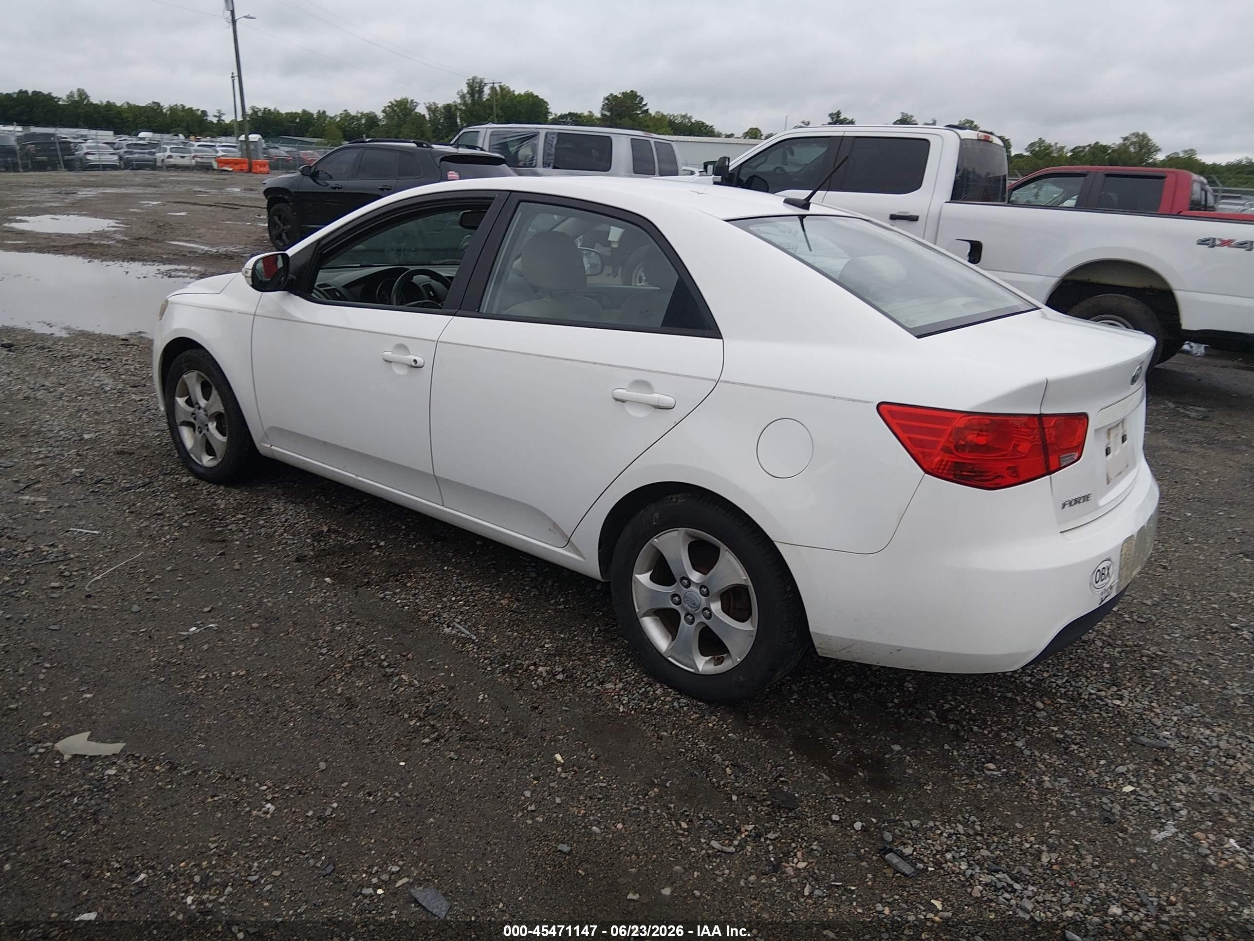2010 Kia Forte Ex White vin: KNAFU4A2XA5231480
