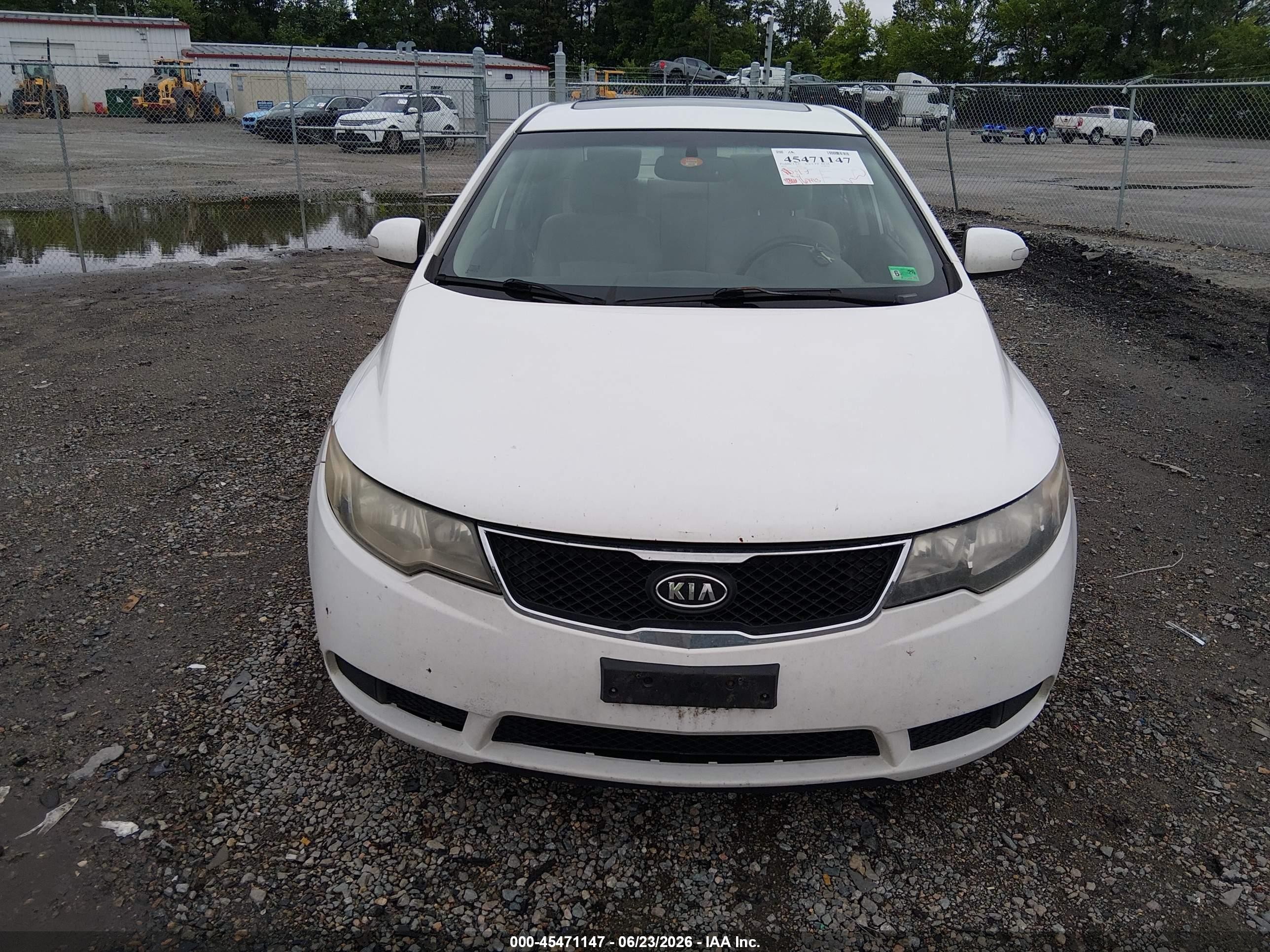 2010 Kia Forte Ex White vin: KNAFU4A2XA5231480
