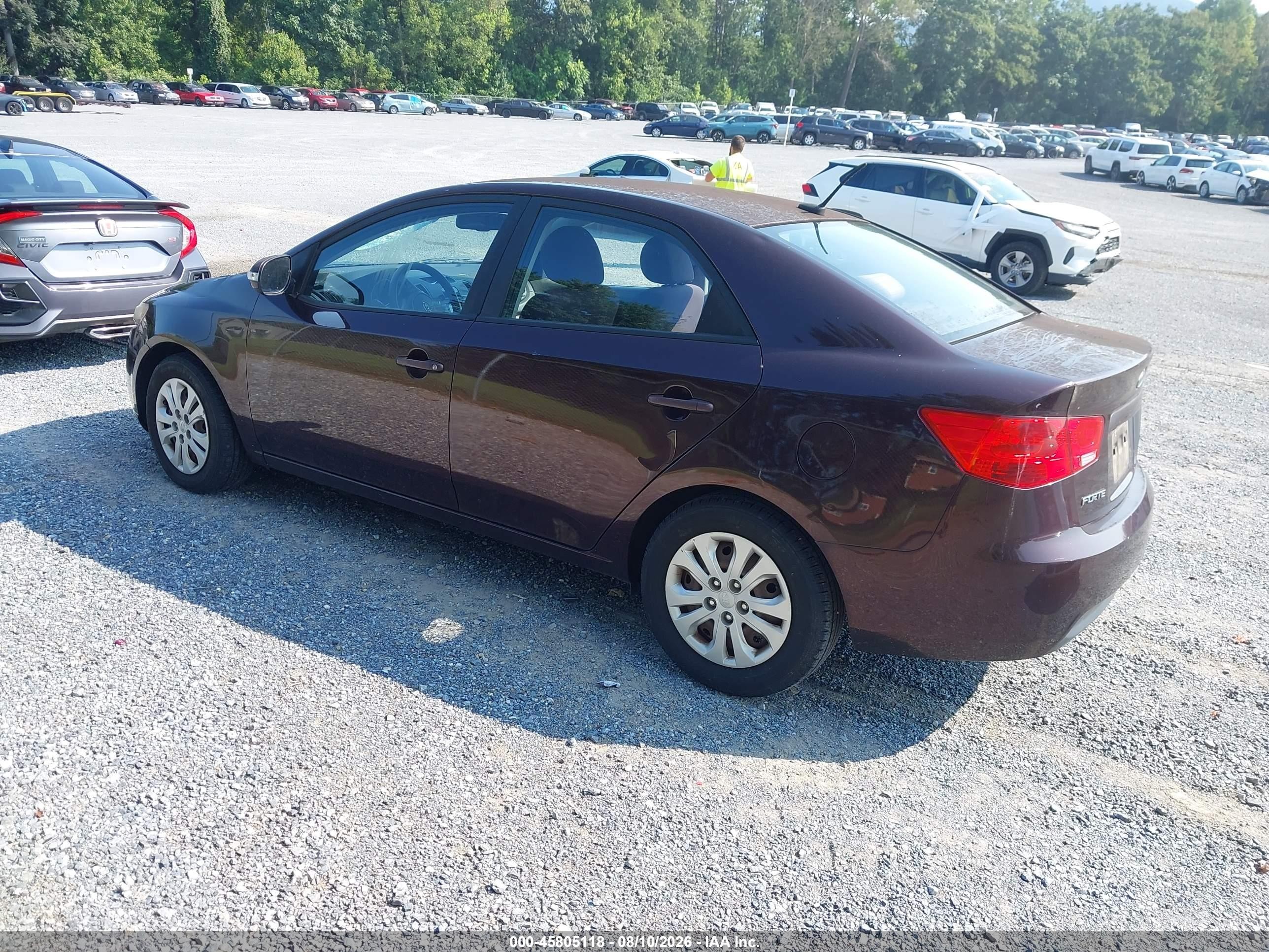 2010 Kia Forte Ex Red vin: KNAFU4A2XA5815510
