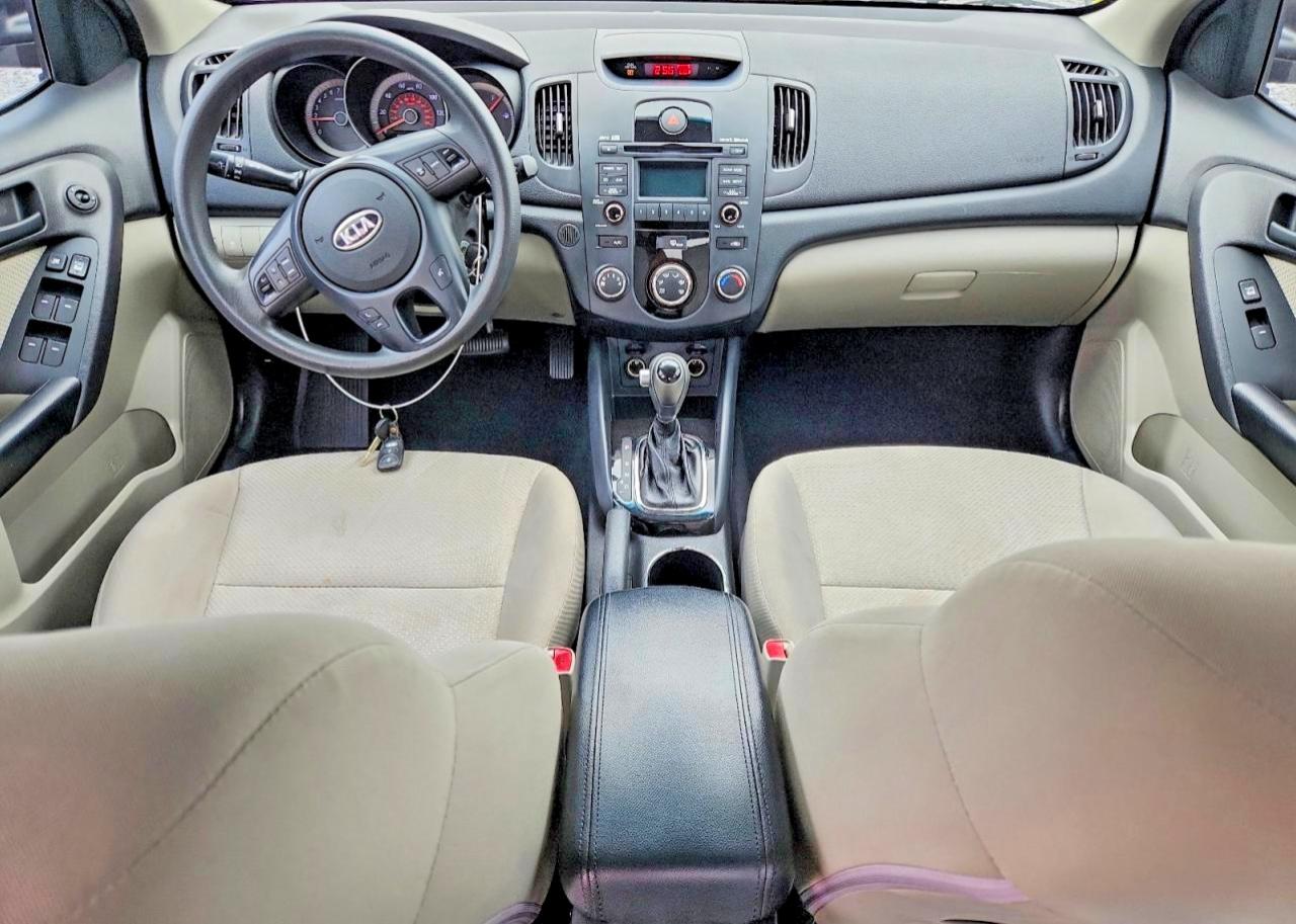 2011 Kia Forte Gray vin: KNAFU4A2XB5445614