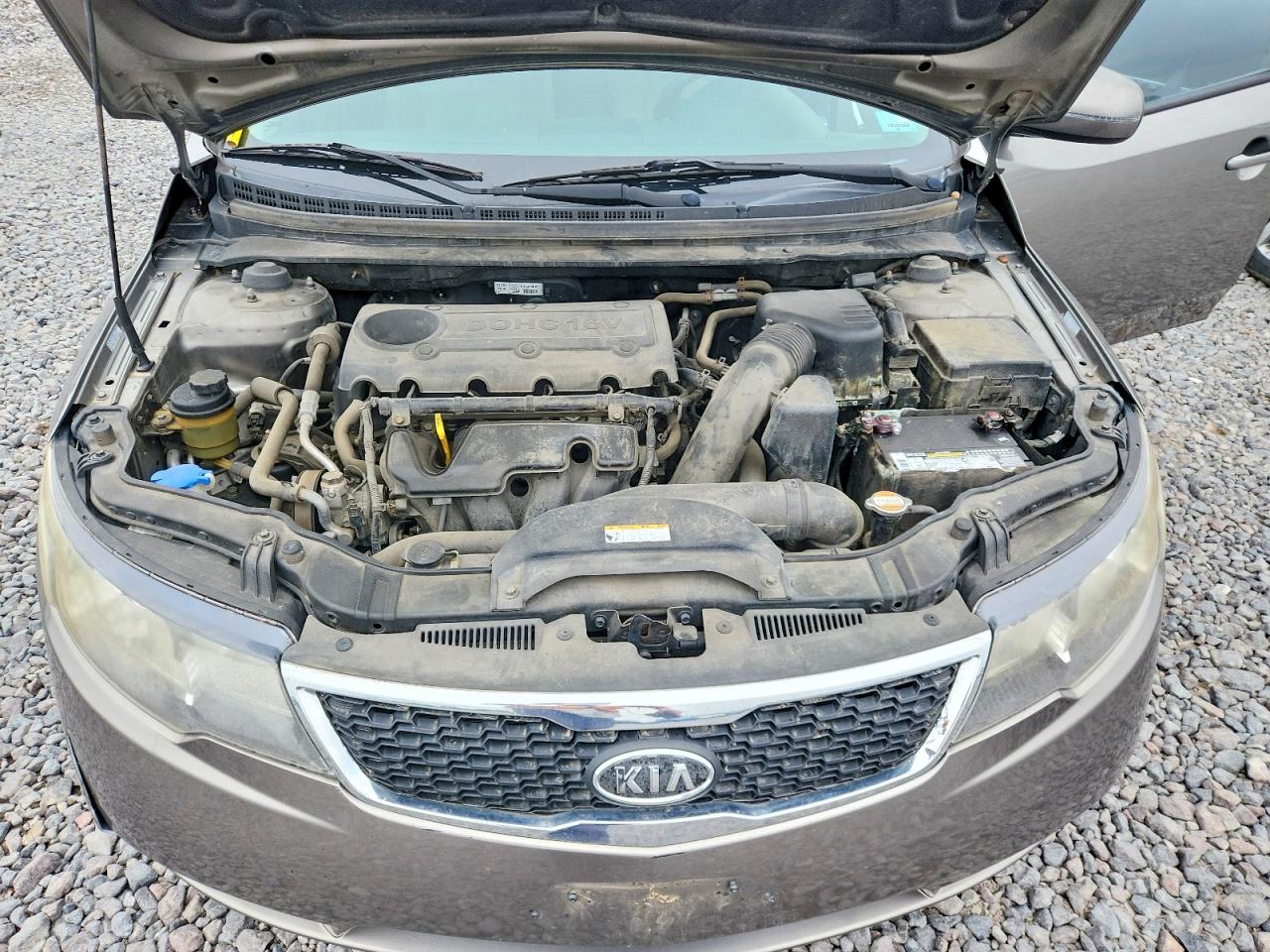 2011 Kia Forte Gray vin: KNAFU4A2XB5445614