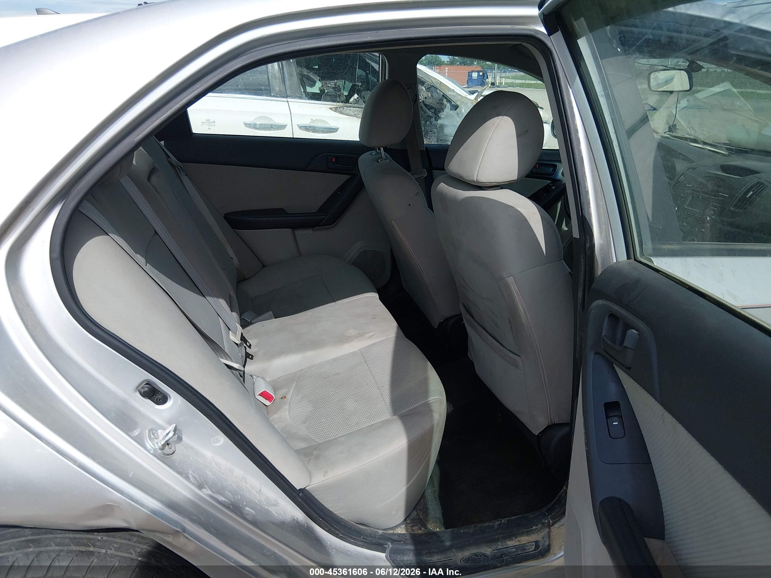 2012 Kia Forte Ex Silver vin: KNAFU4A2XC5505571