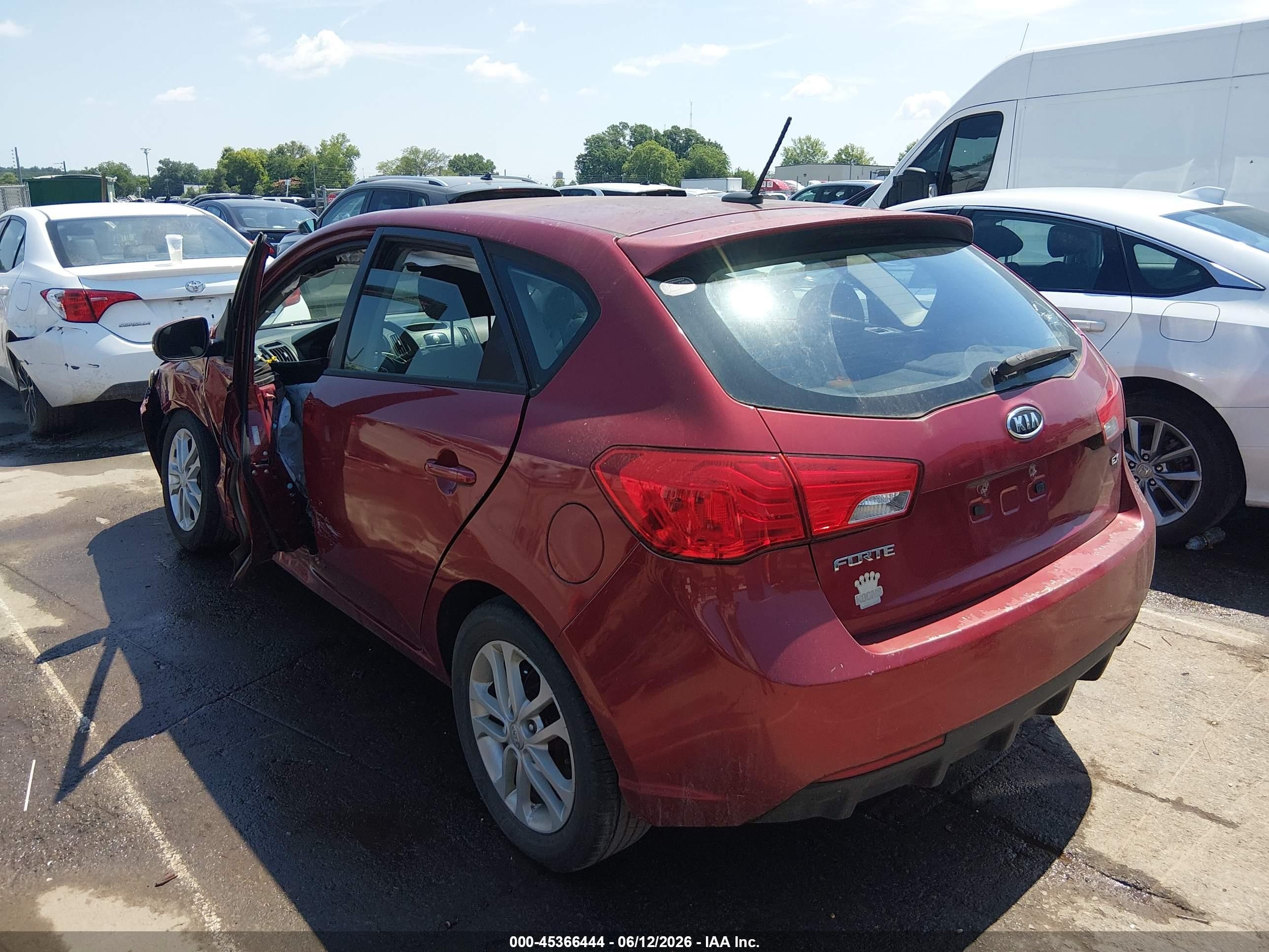 2011 Kia Forte Ex Red vin: KNAFU5A22B5336831