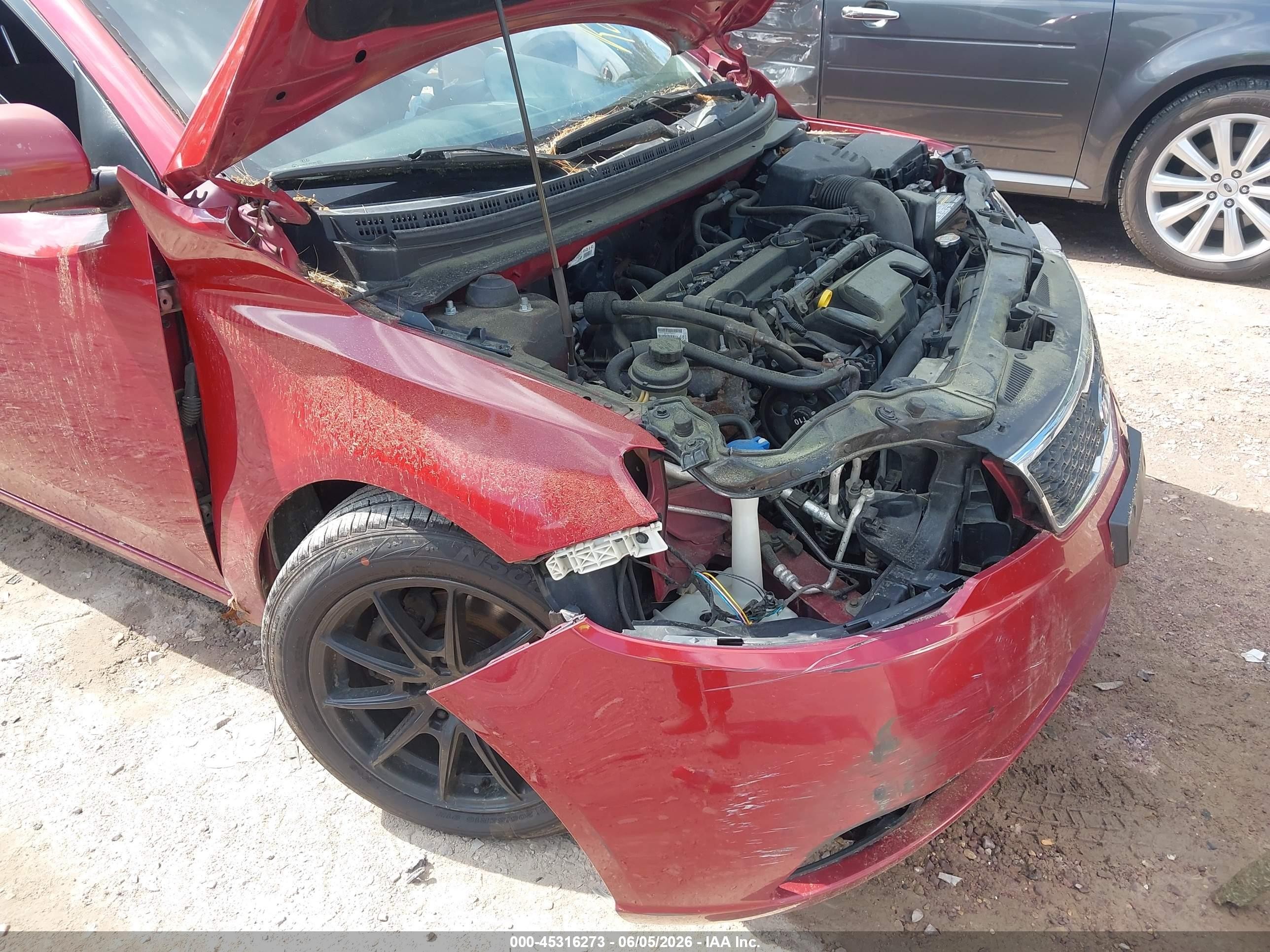 2011 Kia Forte Ex Red vin: KNAFU5A24B5324065