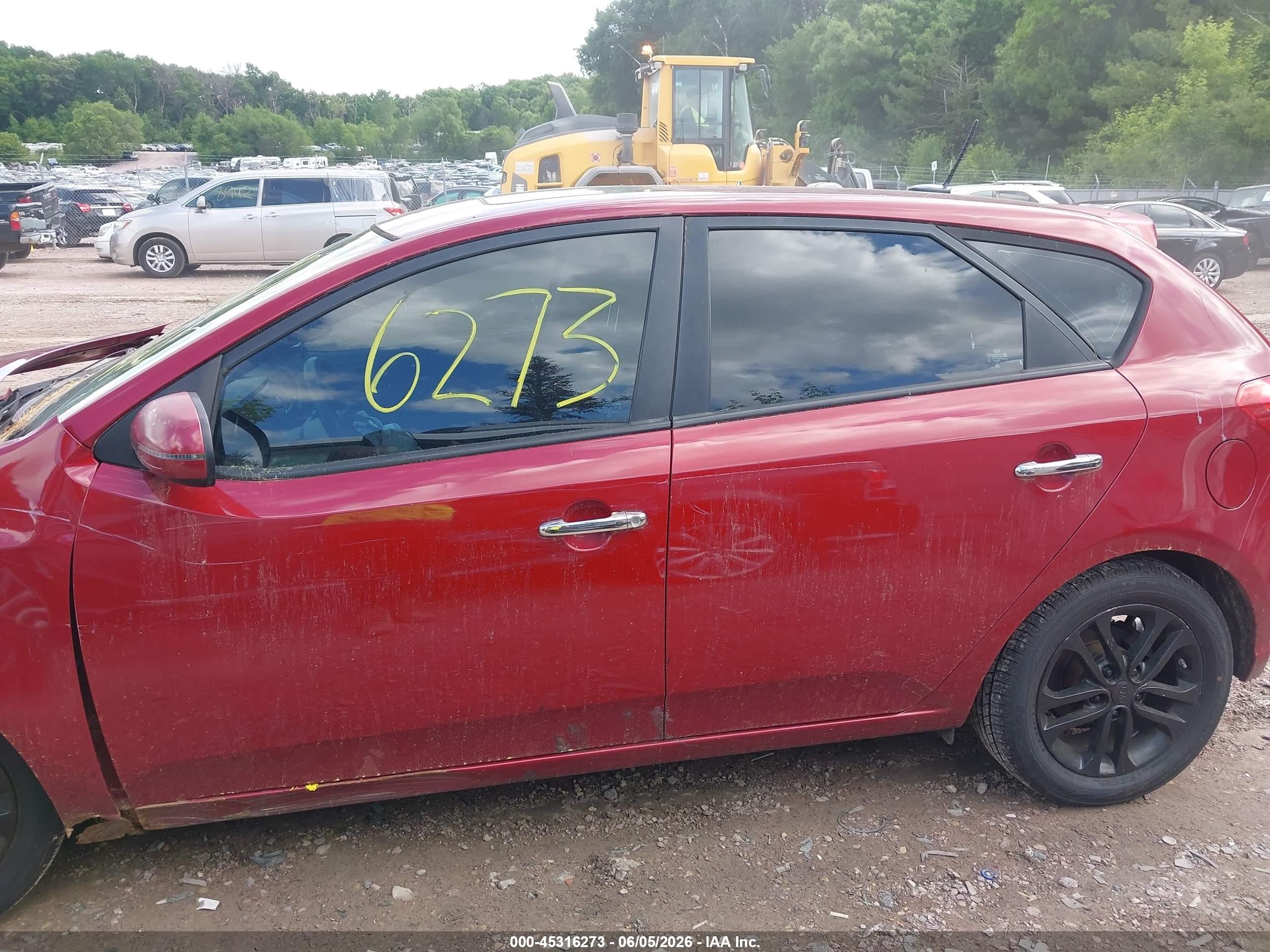 2011 Kia Forte Ex Red vin: KNAFU5A24B5324065