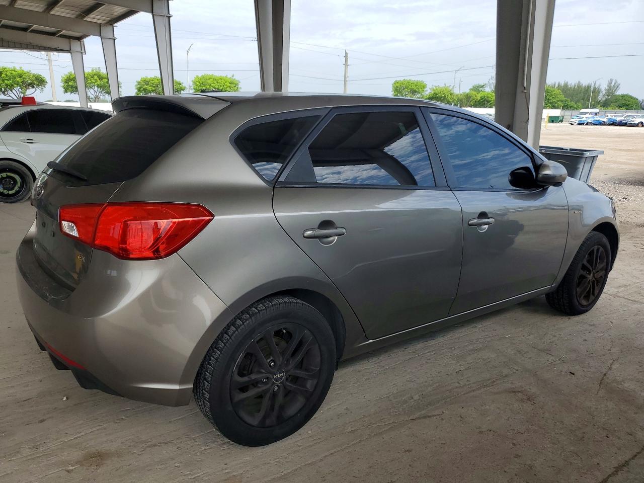 2011 Kia Forte5 Ex Charcoal vin: KNAFU5A25B5402241