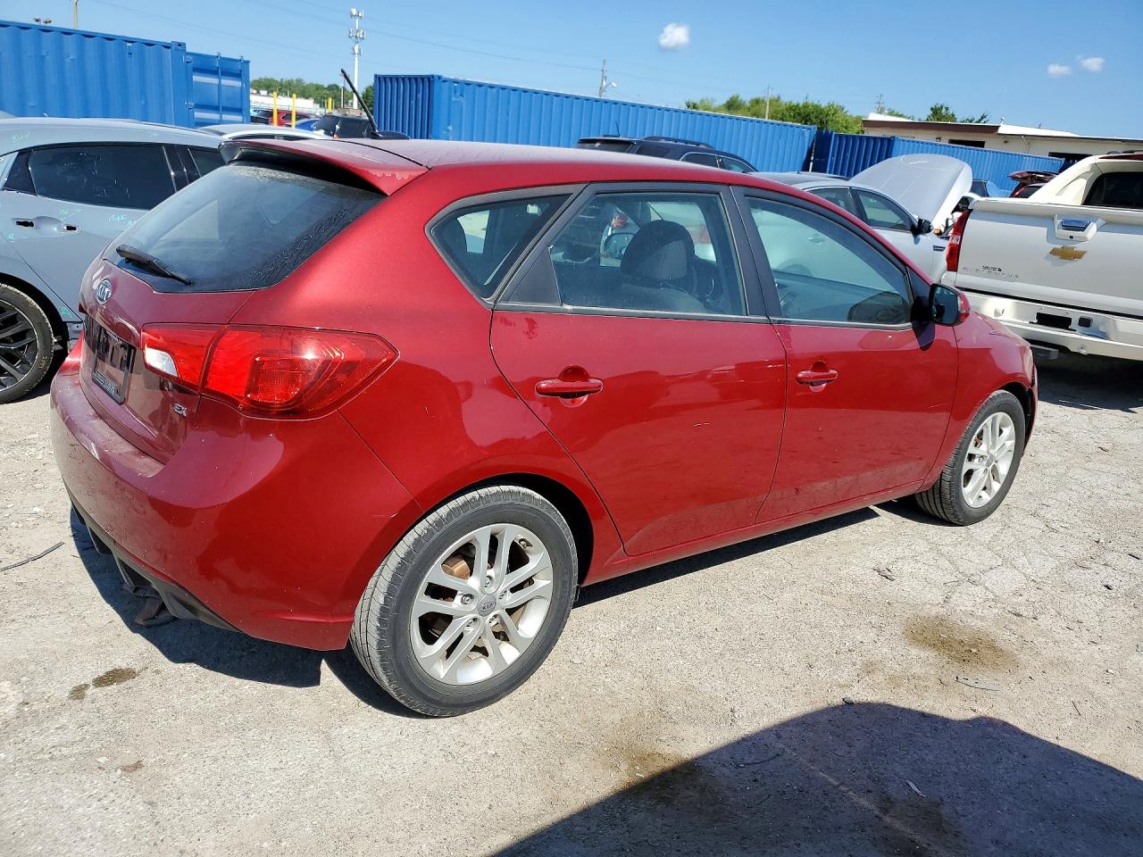 2011 Kia Forte5 Ex Red vin: KNAFU5A26B5402927