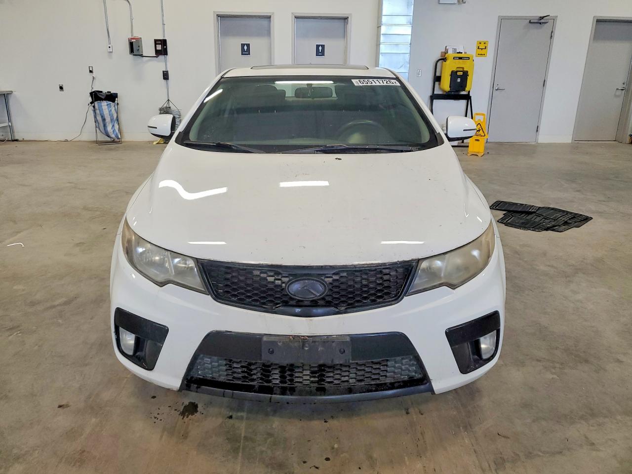 2012 Kia Forte Koup Ex White vin: KNAFU6A21C5589596