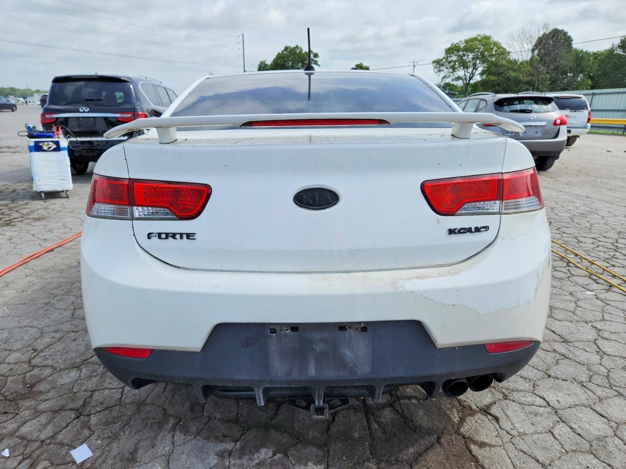 2010 Kia Forte Ex White vin: KNAFU6A26A5117911